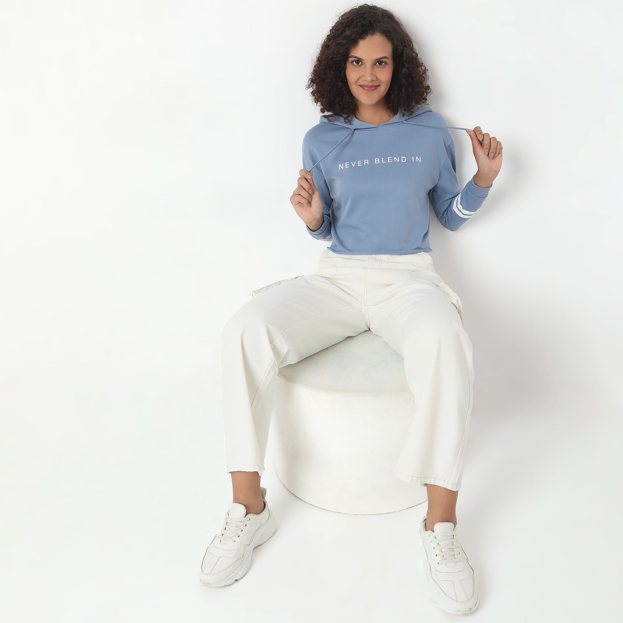 Stylish Boxy Fit Graphic Sweatshirt for Women | Trendy Oversized Pullover | Casual Streetwear & Loungewear | Perfect for Everyday Wear, Coffee Dates & Weekend Outings