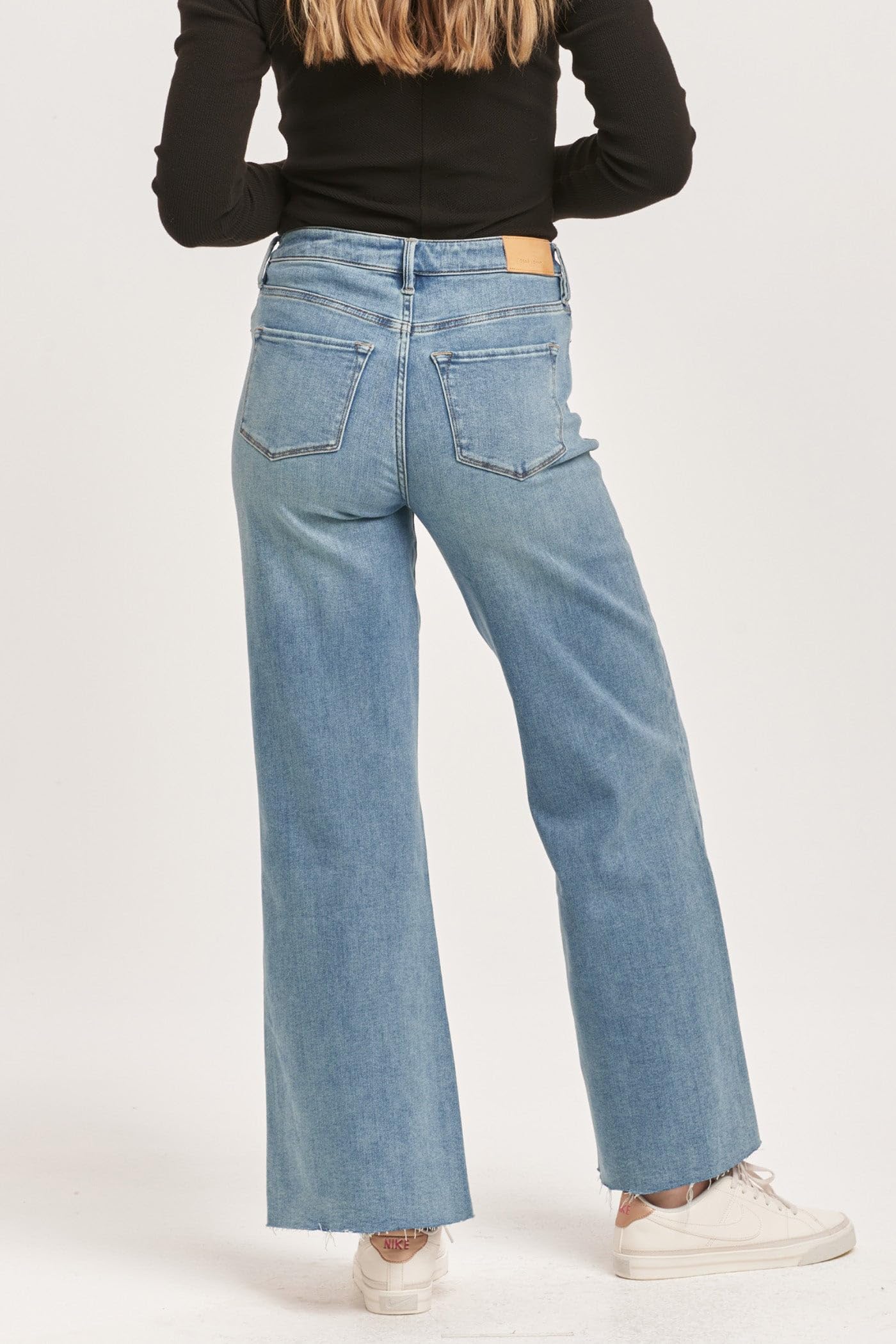 DEAR JOHN Women's Fiona High Waist Wide Leg Jeans - Comfortable & Stylish Denim Pants for Casual Wear, Office, and Date Night Outfits
