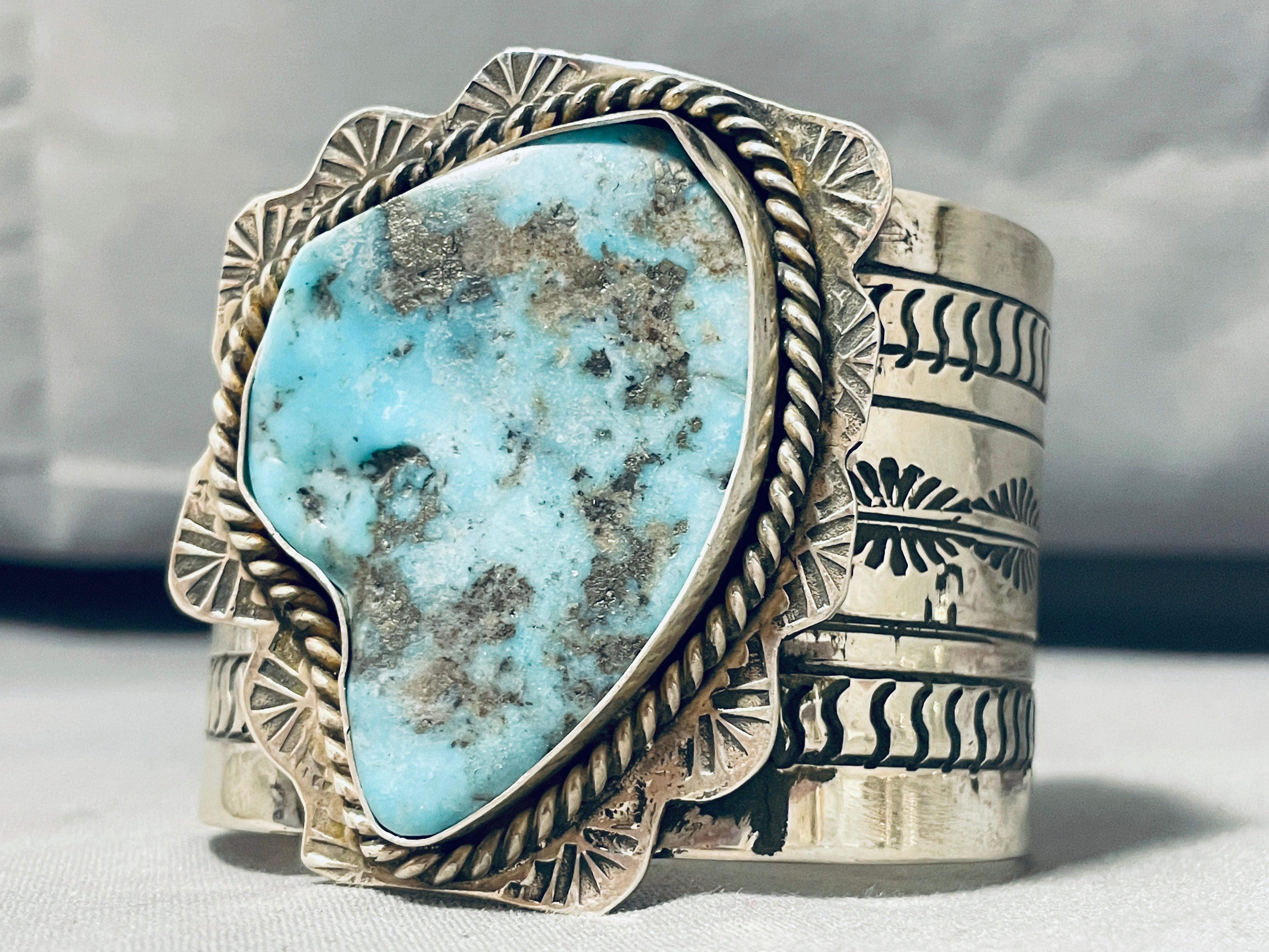 158g Stunning Native American Navajo Morenci Turquoise Sterling Silver Bracelet - Handmade Jewelry for Women, Boho Chic Accessory for Casual & Formal Wear