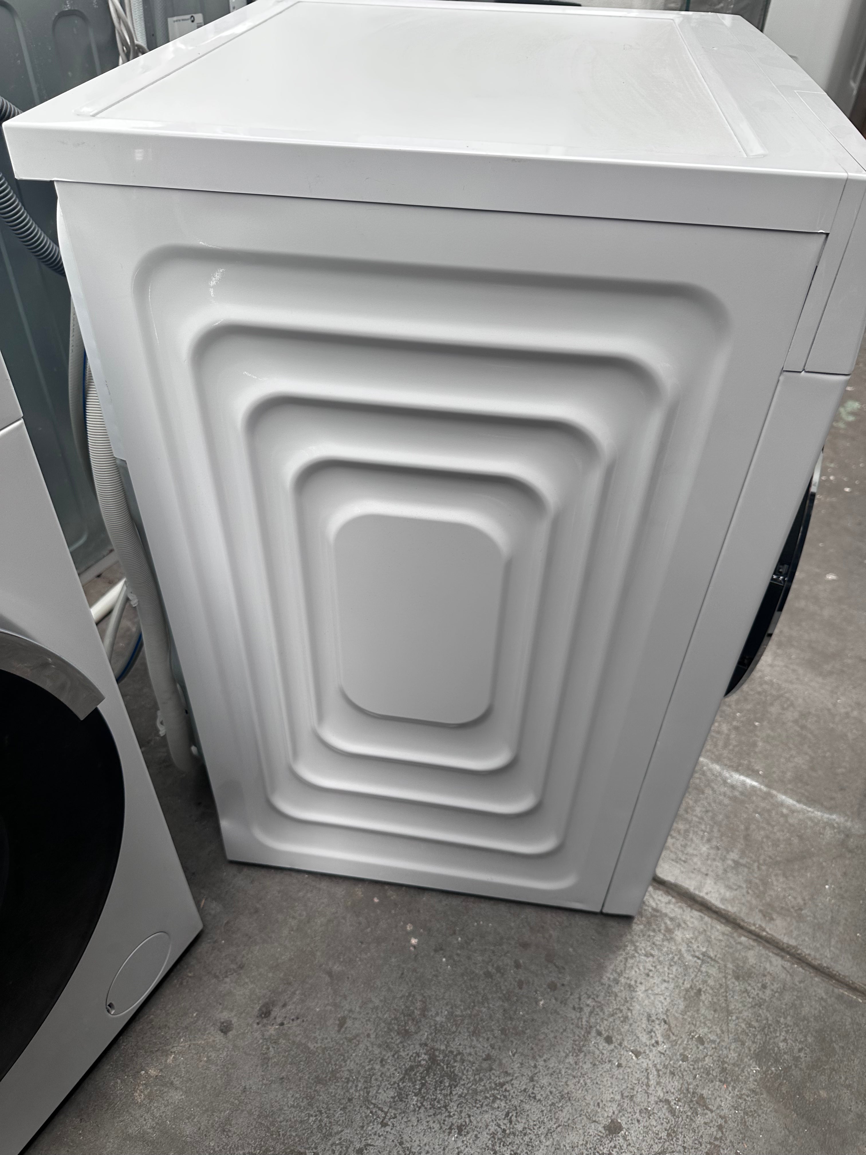 Beko BWDB9540W 9kg/5kg UltraFast Washer Dryer Combo - Energy Efficient Laundry Solution for Small Apartments & Homes | Fast Drying & Quiet Operation | Perfect for Compact Spaces & Busy Families