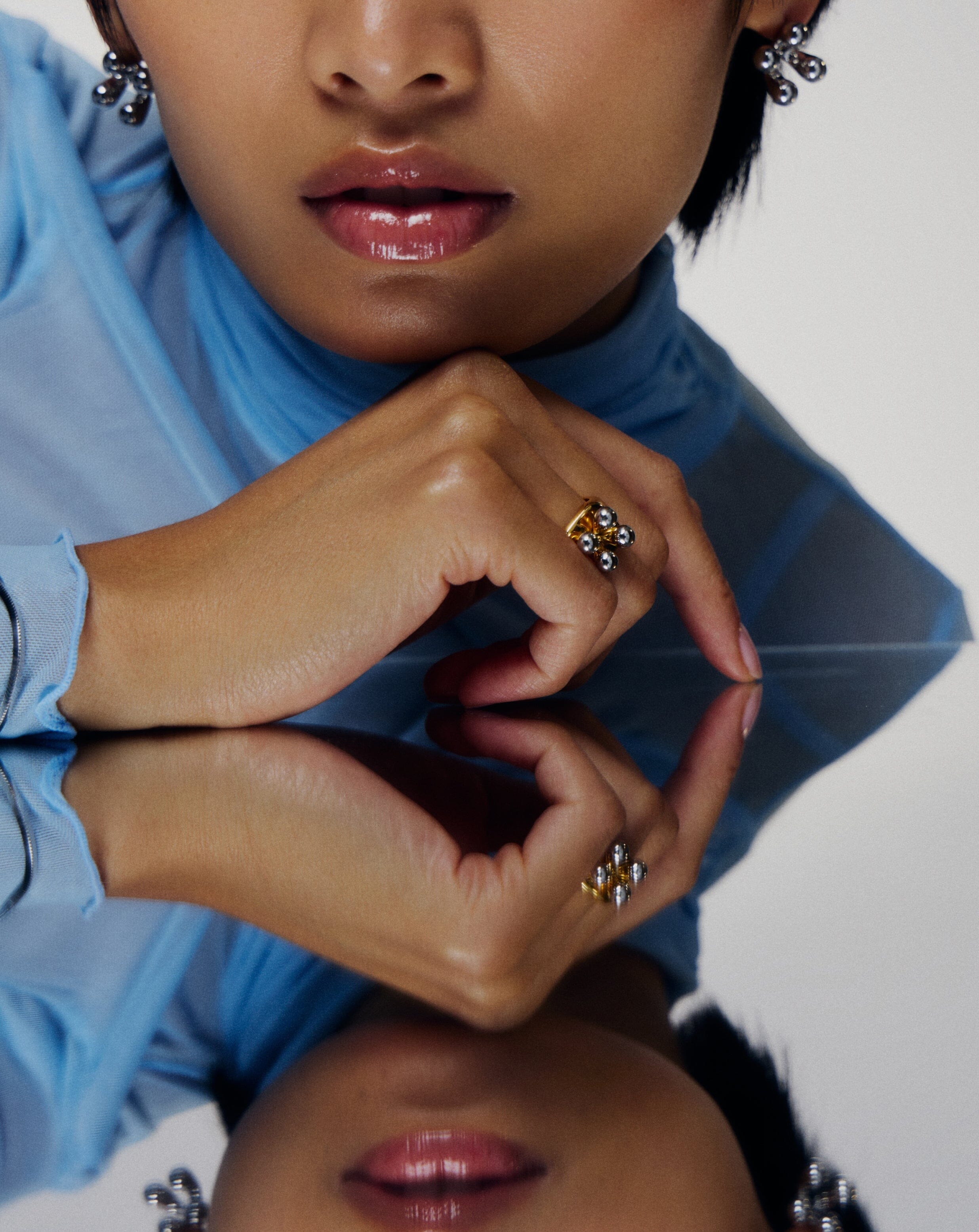 Kinetic Atom Spinning Signet Ring for Men & Women - Unique Mixed Metal Jewelry with Rotating Design - Perfect for Gifts, Weddings & Everyday Wear