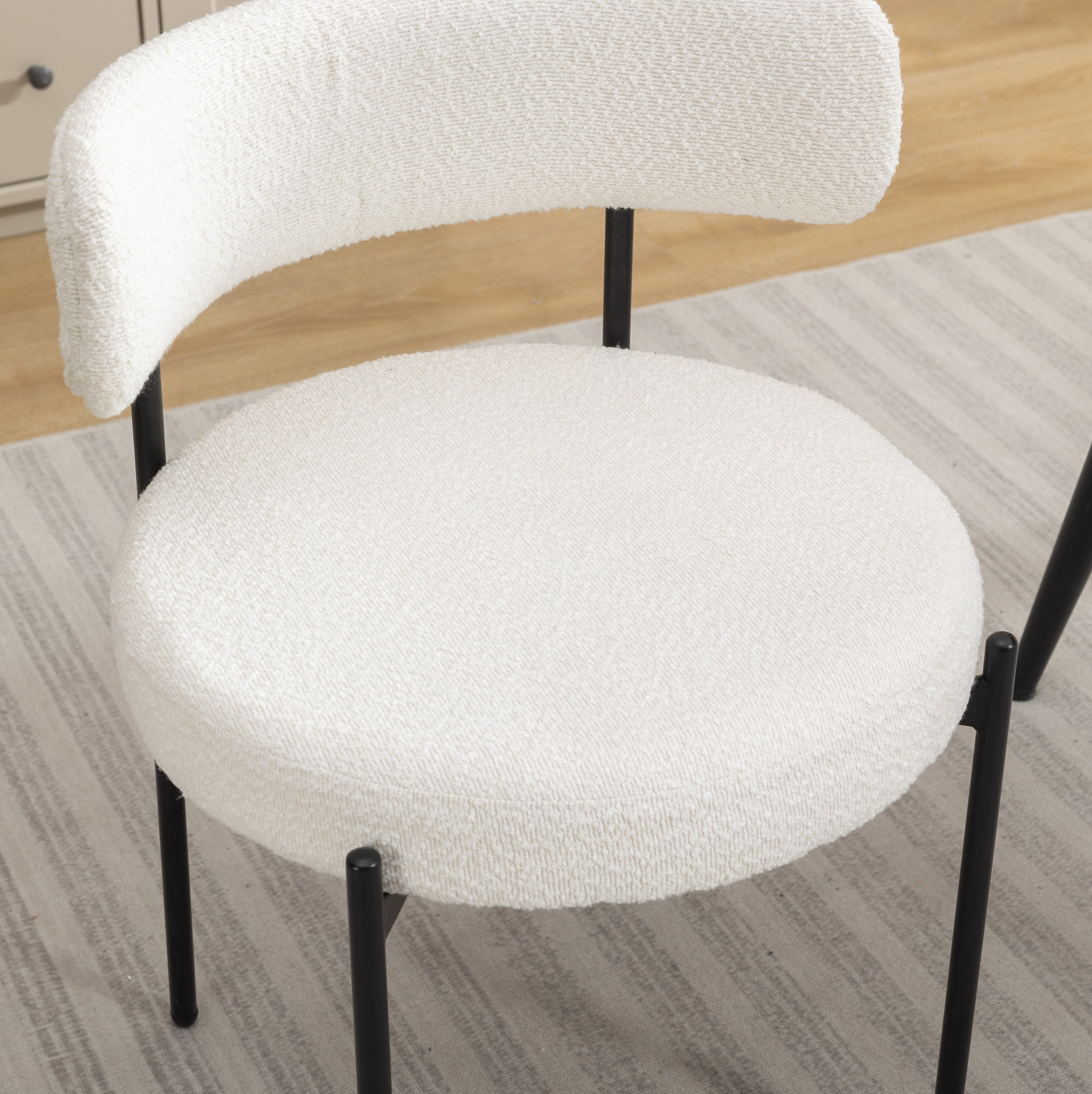 Roundhill Furniture Burbank Modern Round Boucle Dining Chairs, Set of 2 - Mid Century Style Upholstered Seating for Kitchen, Dining Room & Breakfast Nook - Comfortable & Stylish Home Decor