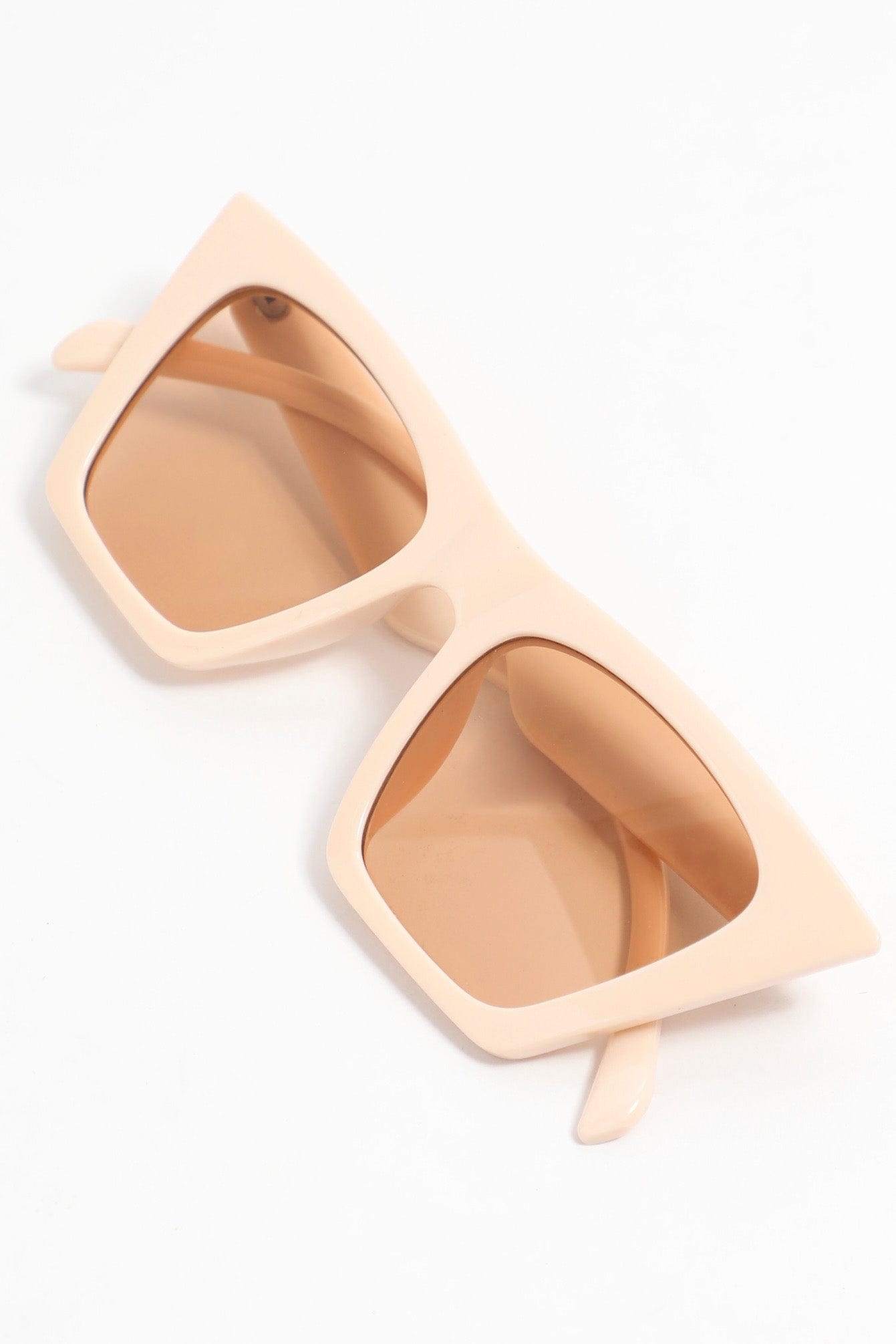 Stylish Beige Fashion Sunglasses for Women & Men - UV Protection, Trendy & Lightweight - Perfect for Outdoor Activities, Beach & Driving
