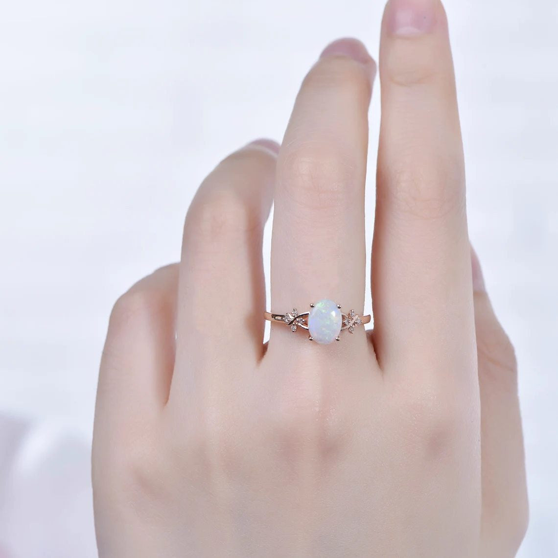 1.5CT Oval Australian Opal & Diamond Vintage Engagement Ring - Vine Wedding Band for Women, Perfect for Proposals, Anniversaries & Romantic Occasions