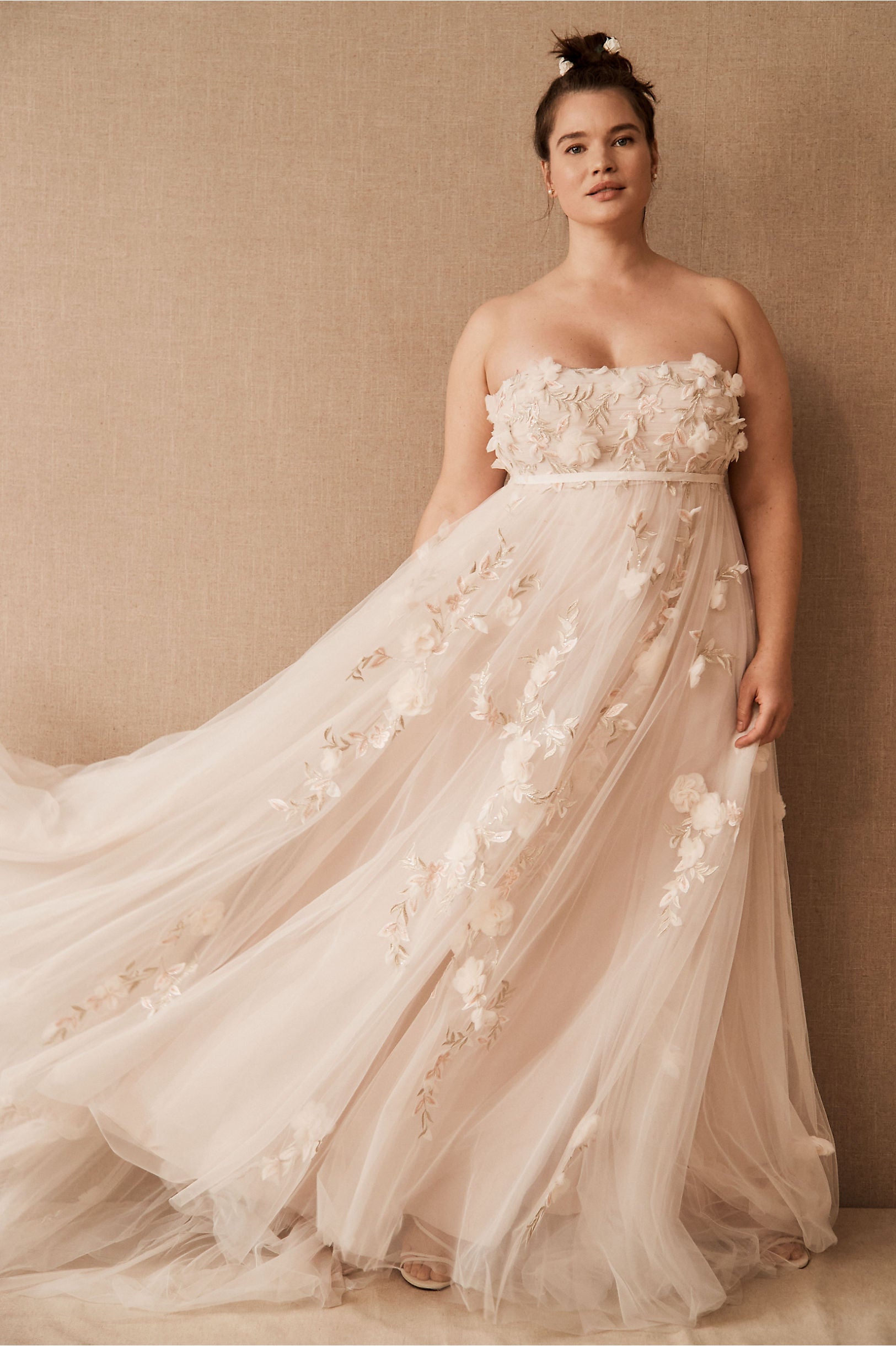 BHLDN Wtoo Tippi Wedding Gown - Elegant Lace Bridal Dress for Bride, Perfect for Beach, Garden & Outdoor Ceremonies