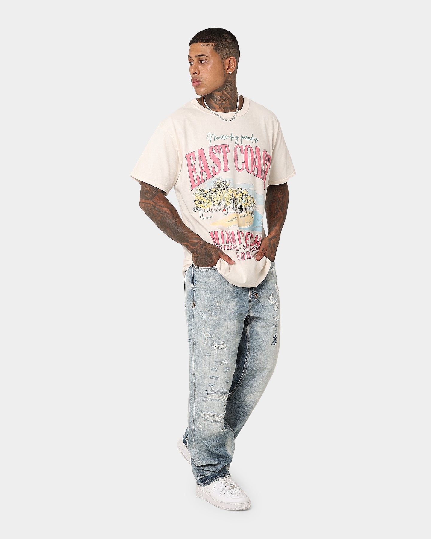 Vintage Miami Beach T-Shirt - Retro American Thrift Style in Off White | Perfect for Casual Wear, Beach Outfits & Summer Fashion