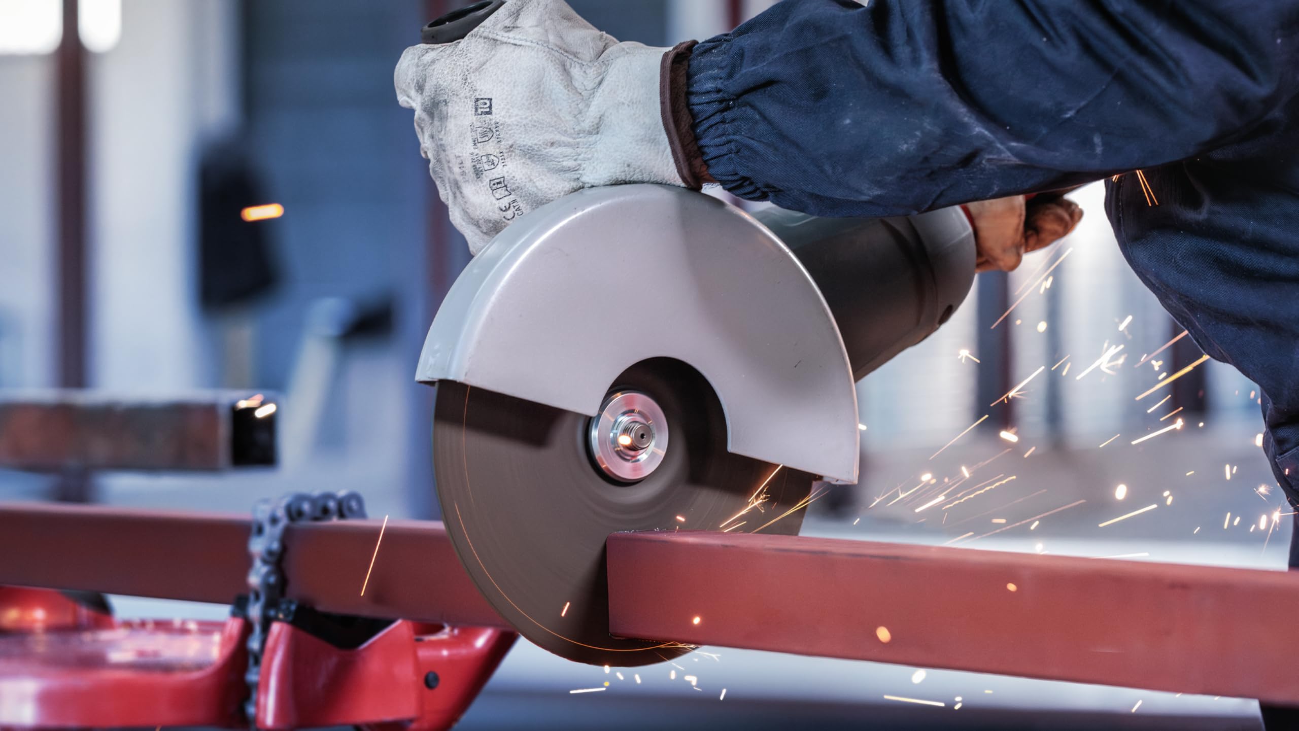 Bosch Professional 180mm Metal Cutting Disc - 3mm Thick, 22.23mm Arbor - Angle Grinder Accessory for Steel, Iron & Metalwork - Perfect for DIY Projects, Construction & Metal Fabrication