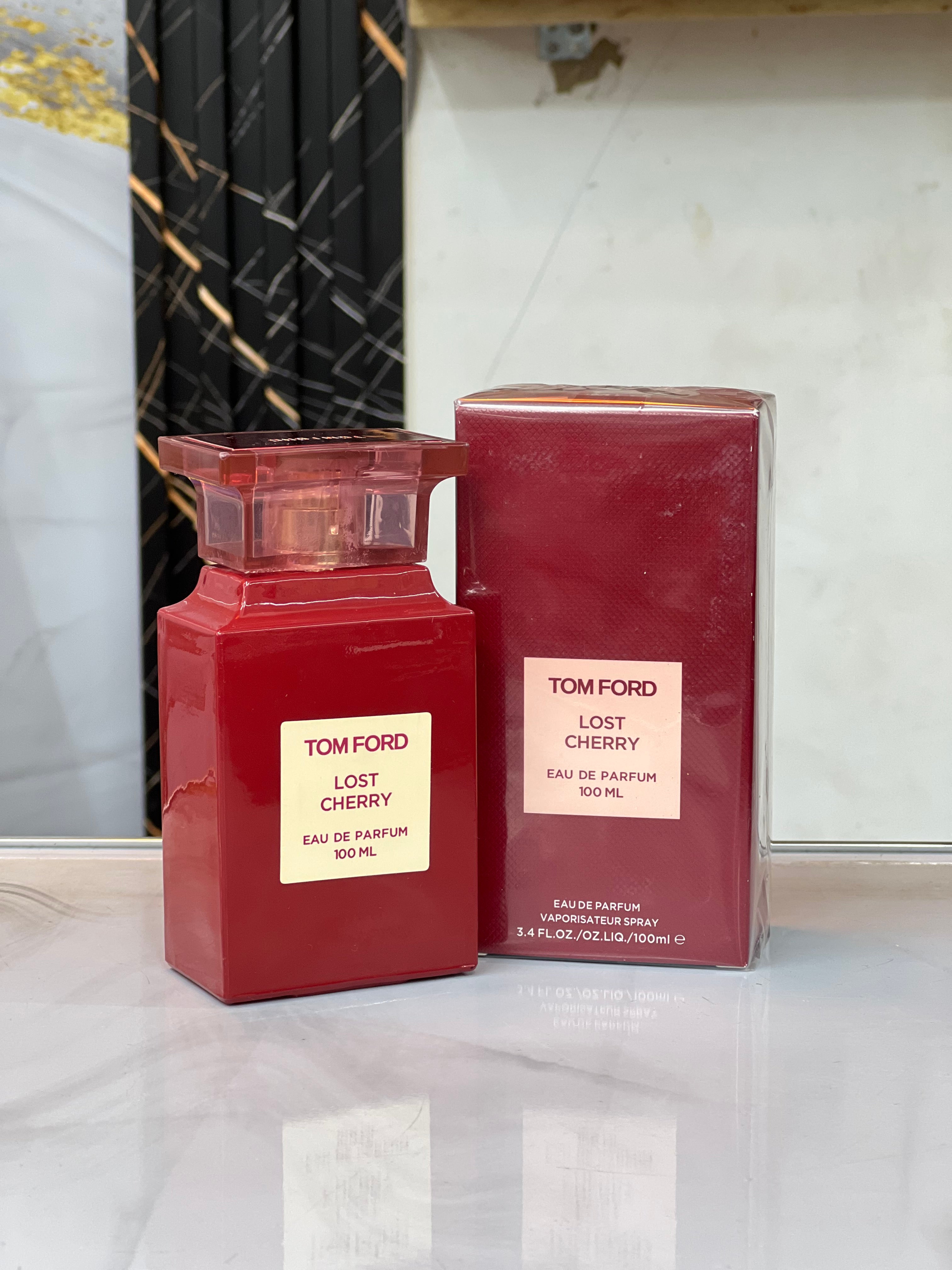 Tom Ford Lost Cherry Eau de Parfum for Women - Luxurious Floral Fruity Fragrance for Date Night & Special Occasions