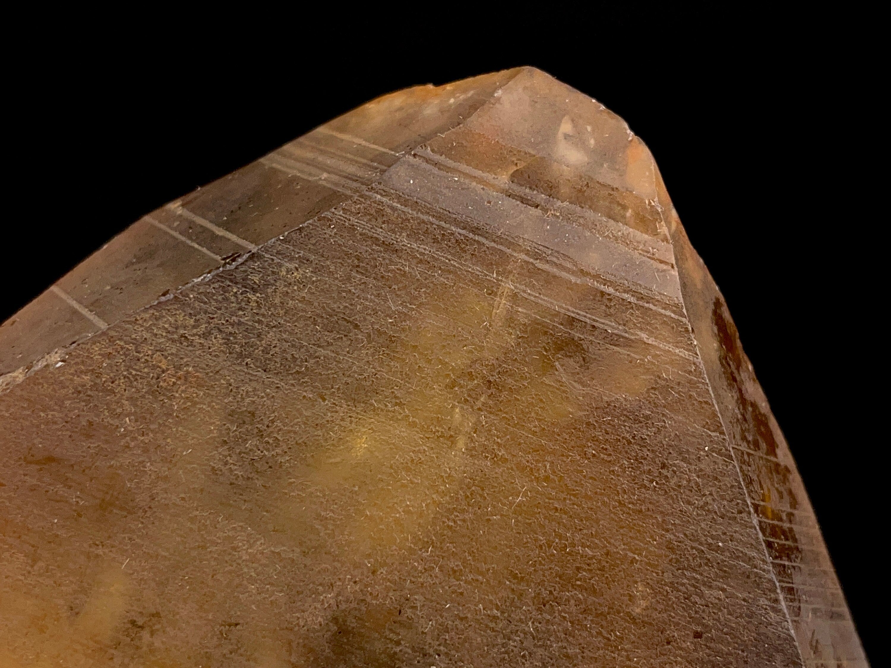 Natural Citrine Raw Crystal Point - Healing Stone, November Birthstone, Home & Office Decor, Feng Shui Crystal for Positive Energy - Perfect for Meditation, Gifts & Spiritual Healing