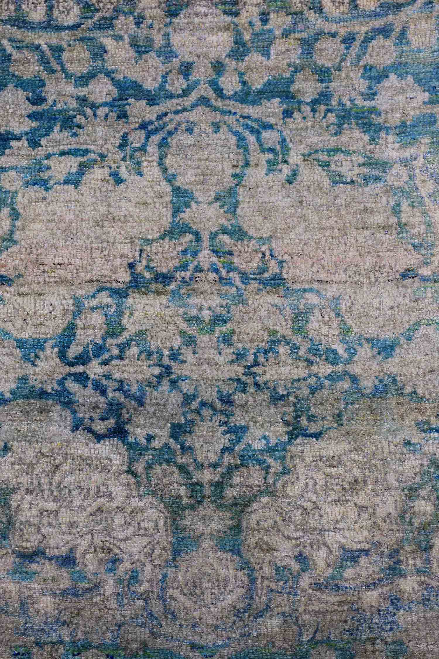 Handwoven Amritsar Transitional Area Rug J77148 - Perfect for Living Room, Bedroom, or Office Decor