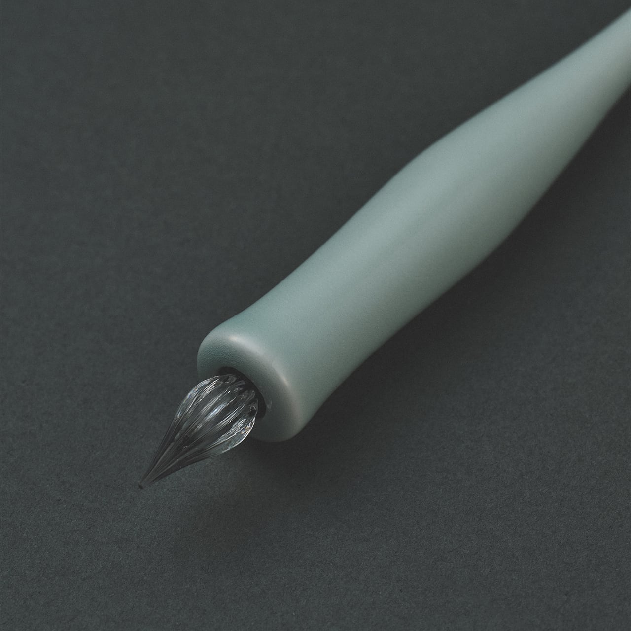Imari Yaki Japanese Glass Dip Pen - Celadon Ceramic Body for Calligraphy, Drawing & Lettering - Perfect for Artists, Writers & Craft Enthusiasts