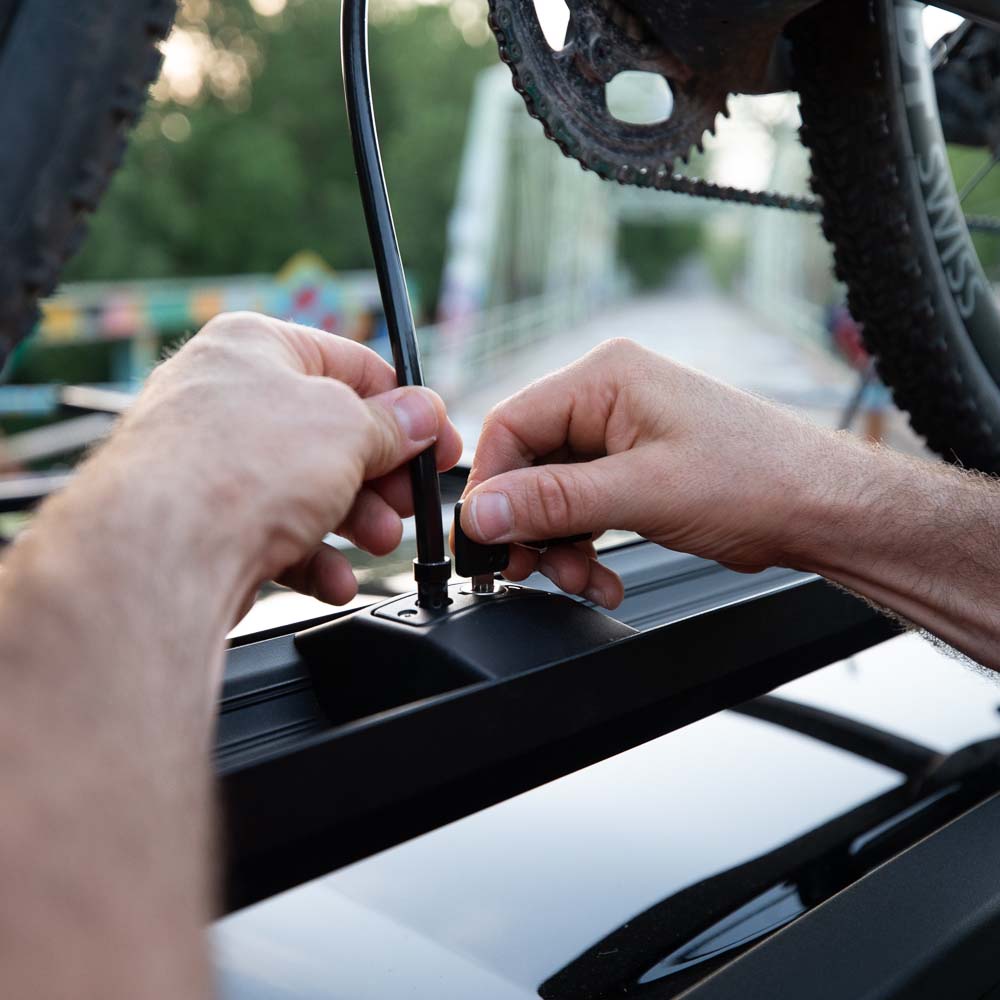 Kuat Piston SR Bike Roof Rack - Premium Bicycle Carrier for Cars & SUVs - Secure Transport for Mountain, Road & Electric Bikes - Perfect for Cycling Adventures & Outdoor Travel