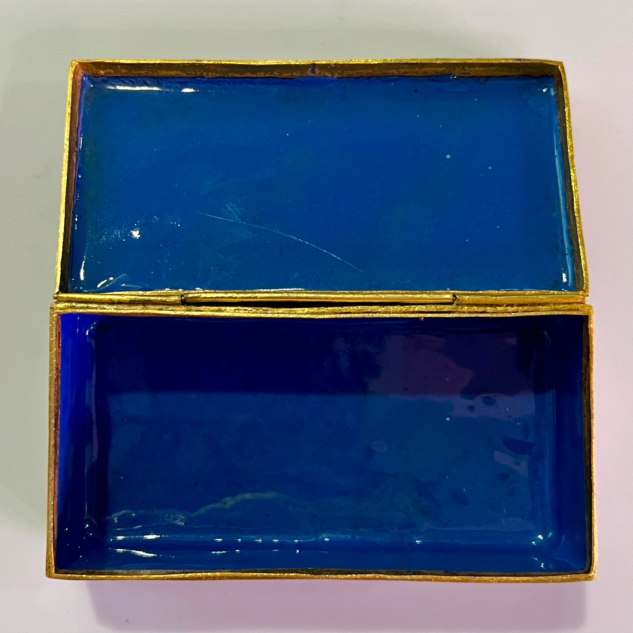 Exquisite Rosy Blues Cloisonné Jewelry Box - Handcrafted Chinese Enamel Treasure Chest - Perfect for Storing Rings, Necklaces & Keepsakes