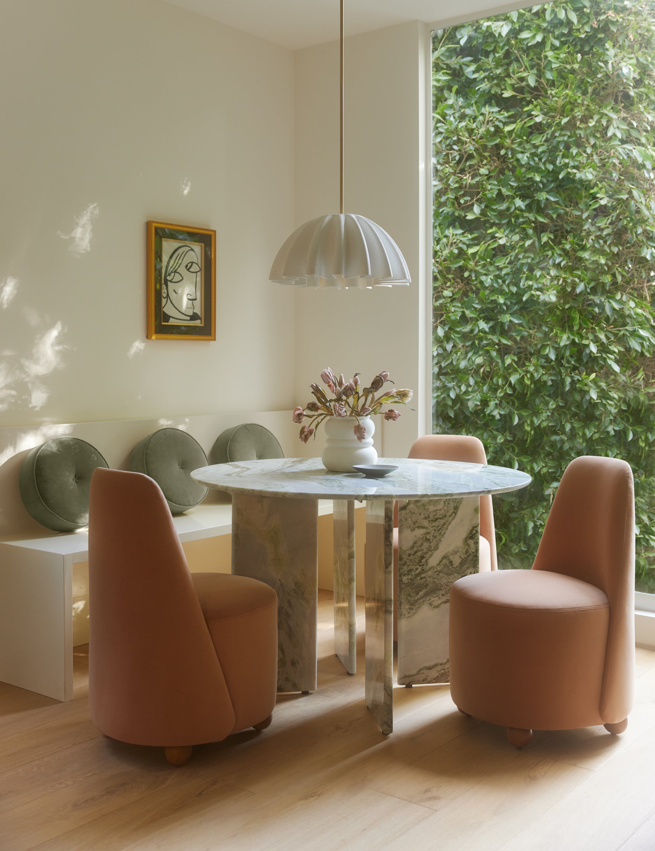 Stylish Celia Round Dining Table for 4-6 - Modern Wooden Kitchen Table for Small Spaces - Perfect for Breakfast Nook, Apartment Dining & Cozy Family Meals