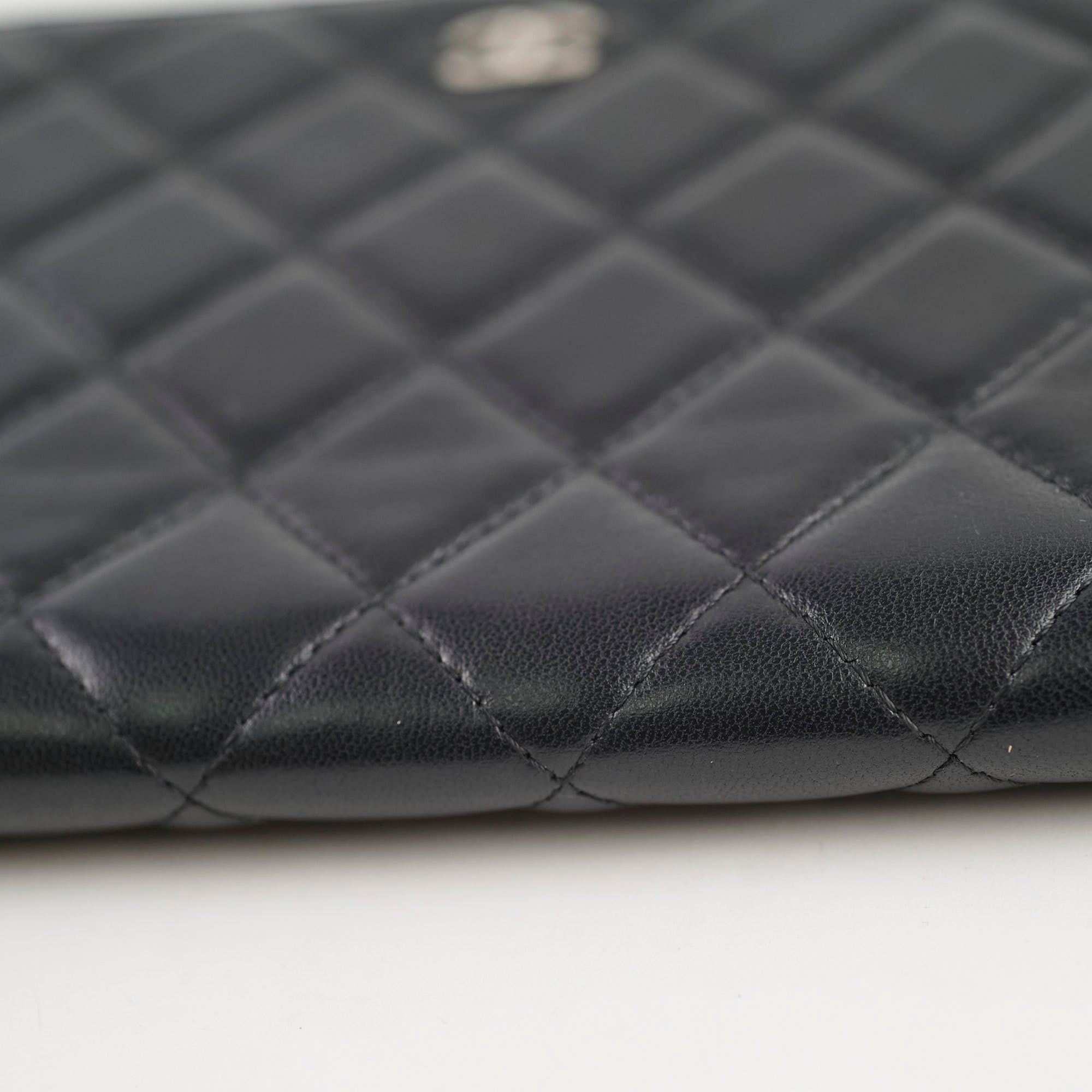 Chanel Classic Long Wallet in Black Lambskin Leather - Luxury Women's Designer Wallet for Everyday Use & Special Occasions