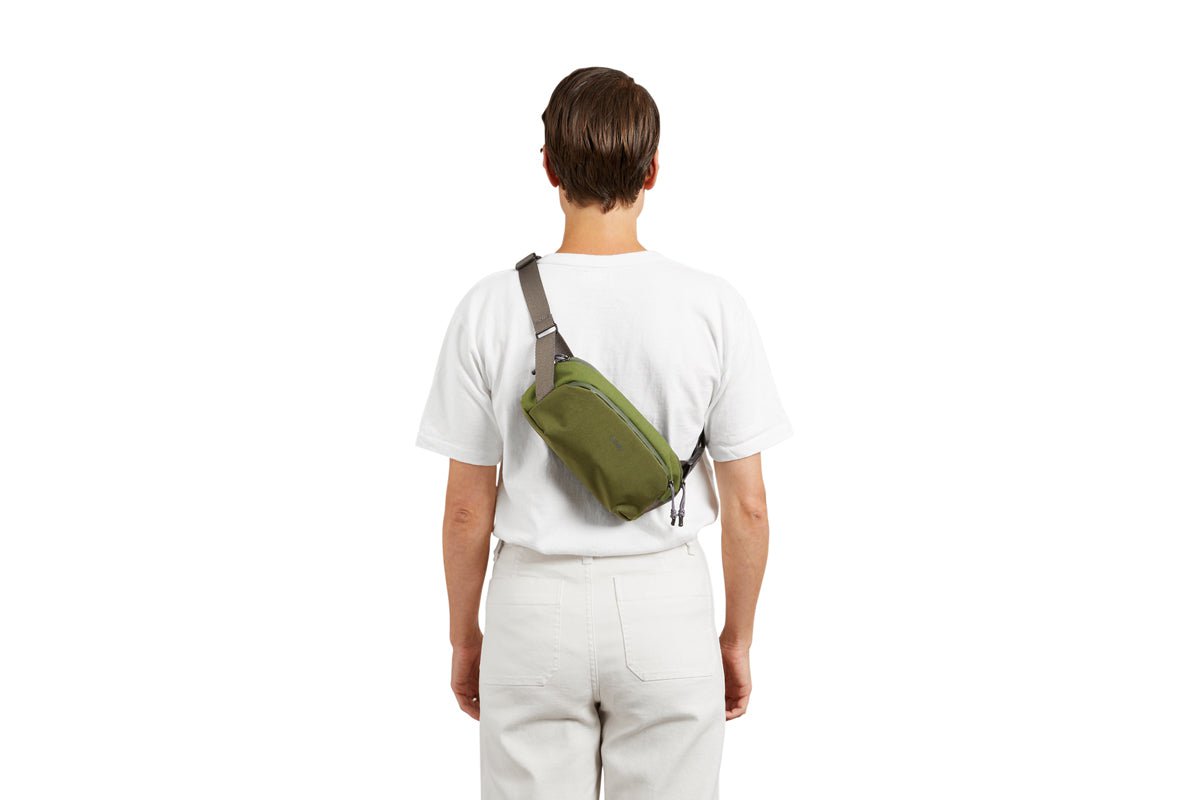 Bellroy Venture Ready Sling 2.5L Crossbody Bag - Lightweight & Water-Resistant Travel Pack for Men & Women - Perfect for Hiking, Commuting & Everyday Carry