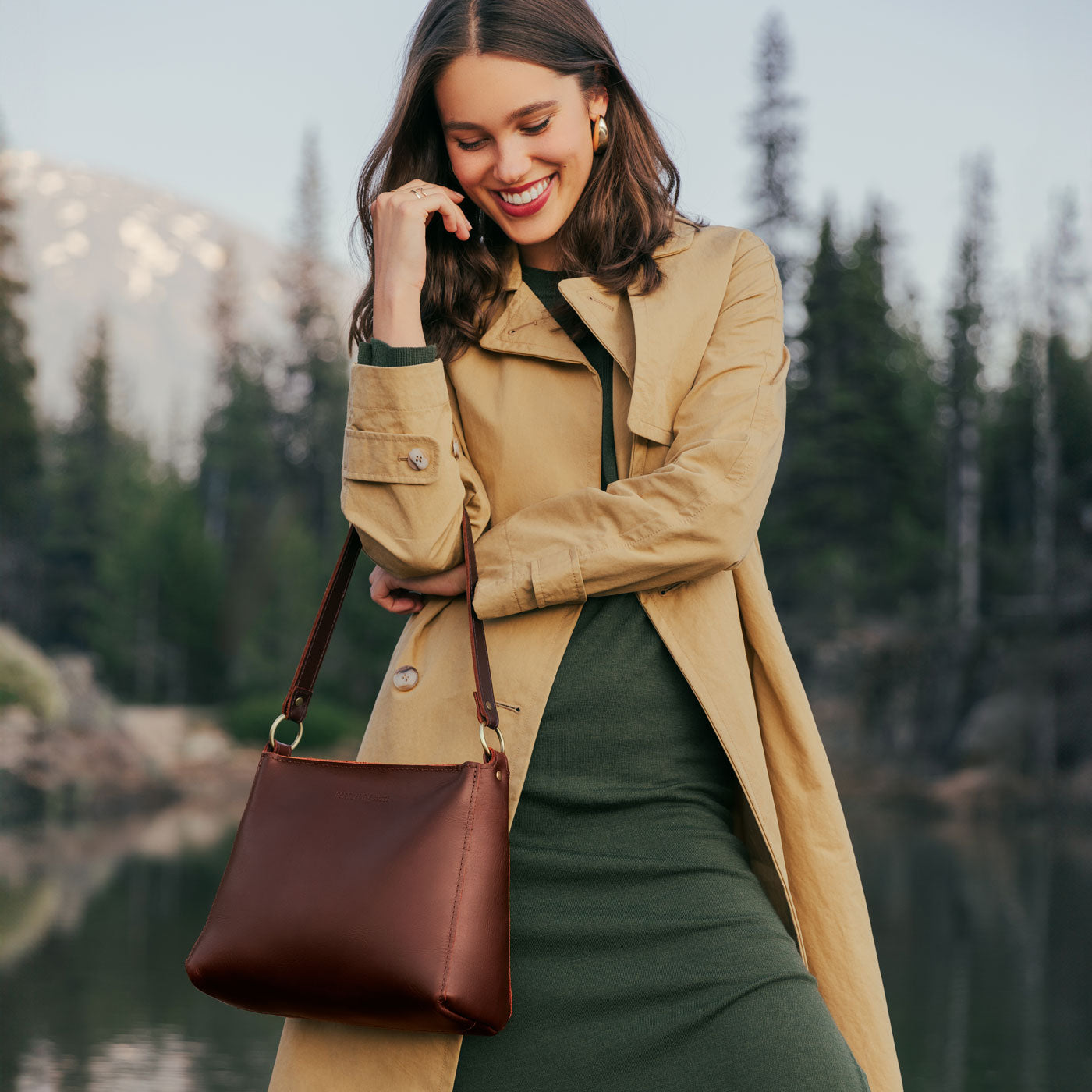 Stylish Triangle Shoulder Bag for Women - Trendy Crossbody Purse with Adjustable Strap - Perfect for Travel, Shopping & Everyday Use