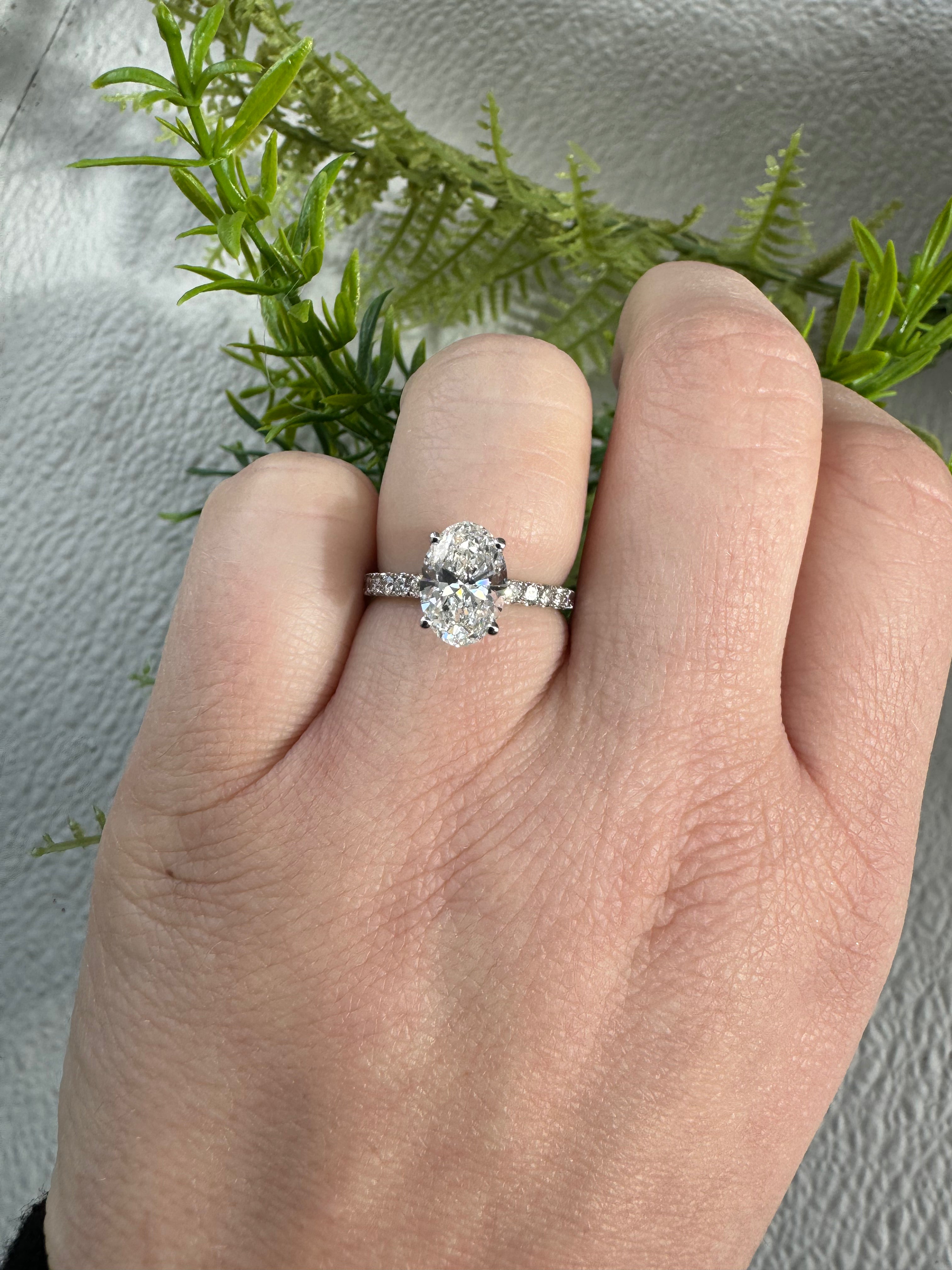 Carrie Engagement Ring - Elegant Diamond Wedding Band for Women - Perfect for Proposals, Anniversaries & Romantic Occasions
