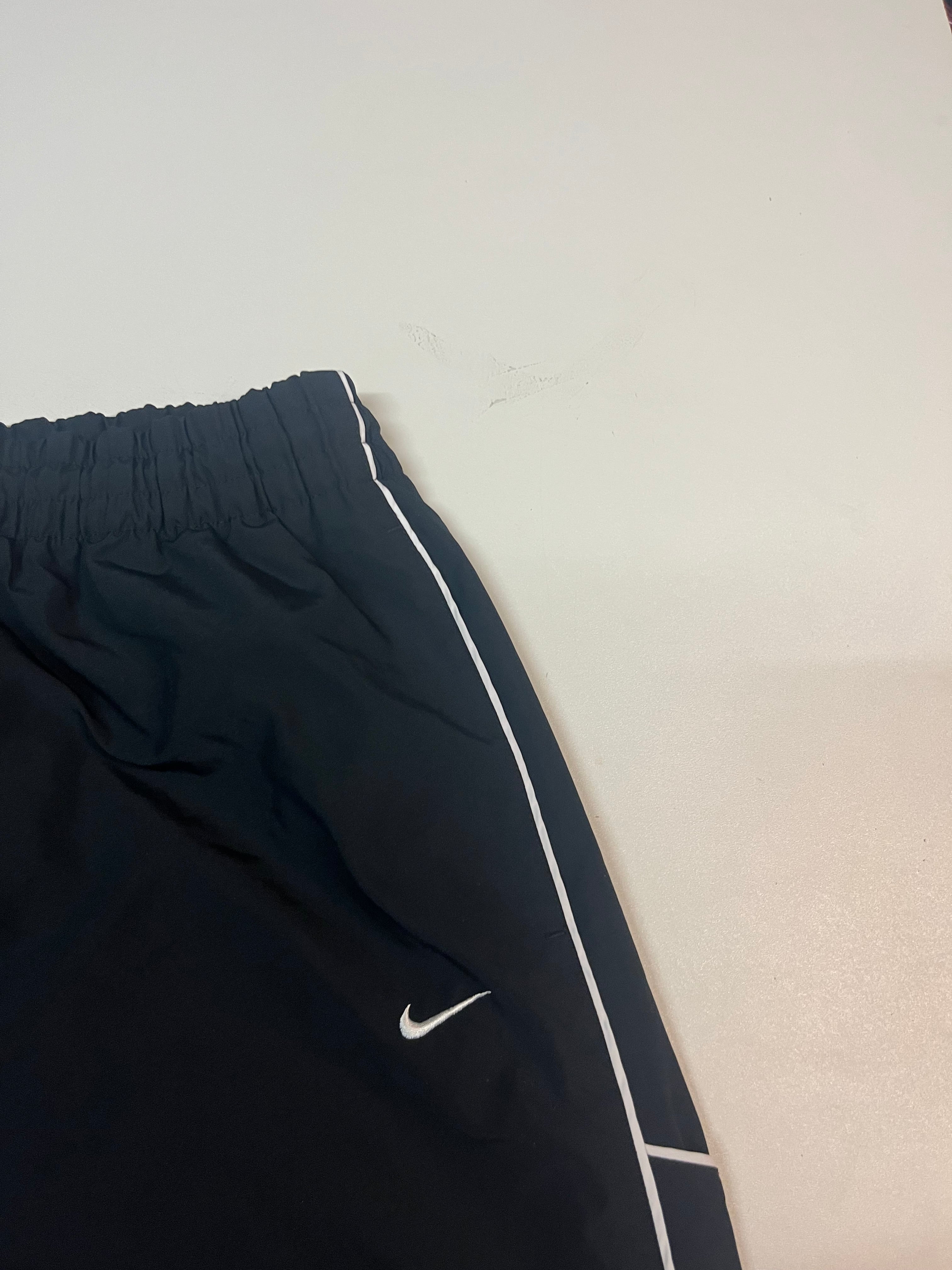 Vintage Nike Trackpants - Baggy XXL Fit Men's Joggers (2015 Collection) | Retro Athletic Pants for Streetwear, Gym & Casual Outfits