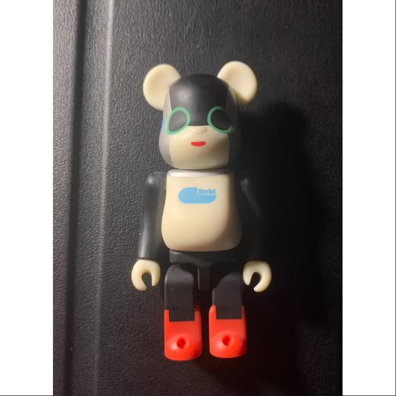 Bearbrick Series 40 Secret ROBI 100% Collectible Figure - Limited Edition Japanese Vinyl Art Toy for Display & Collection - Perfect for Anime Fans, Home Decor, and Gift Giving