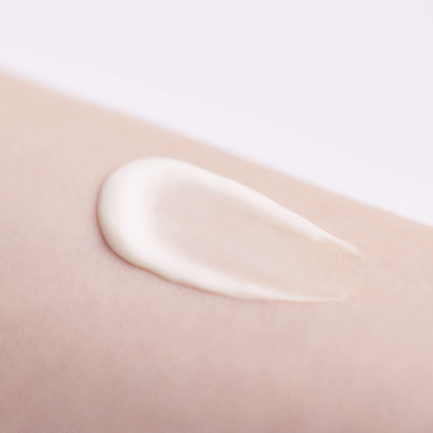 Chifure Q10 Essential Moisturizing Face Cream 30g - Anti-Aging & Hydrating Skincare for Dry Skin | Perfect for Daily Use & Night Routine