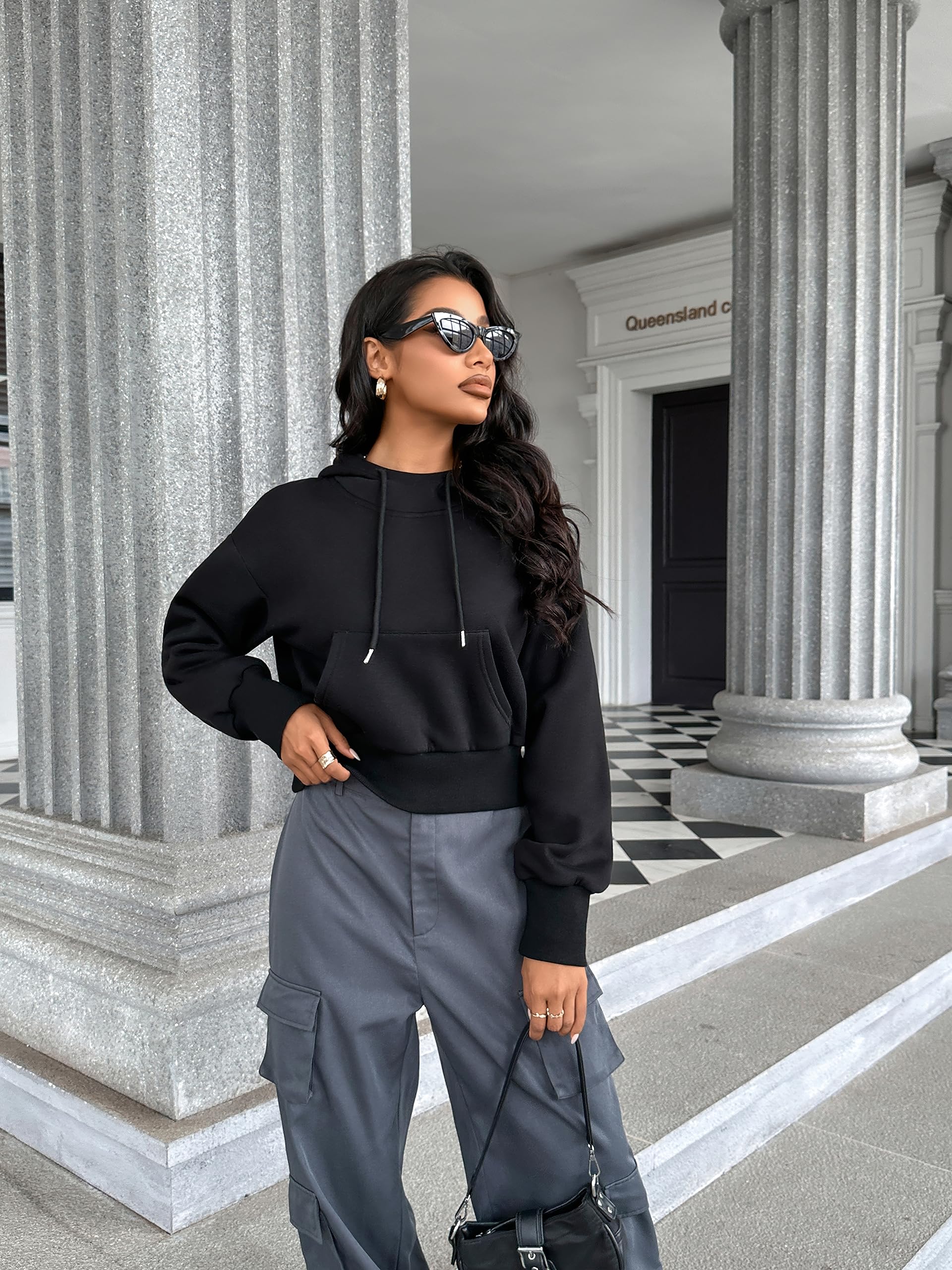 Women's Oversized Cropped Hoodie - Fleece Pullover Sweatshirt with Long Sleeves | Cozy Fall Fashion 2023 | Perfect for Casual Outings, Streetwear & Layering