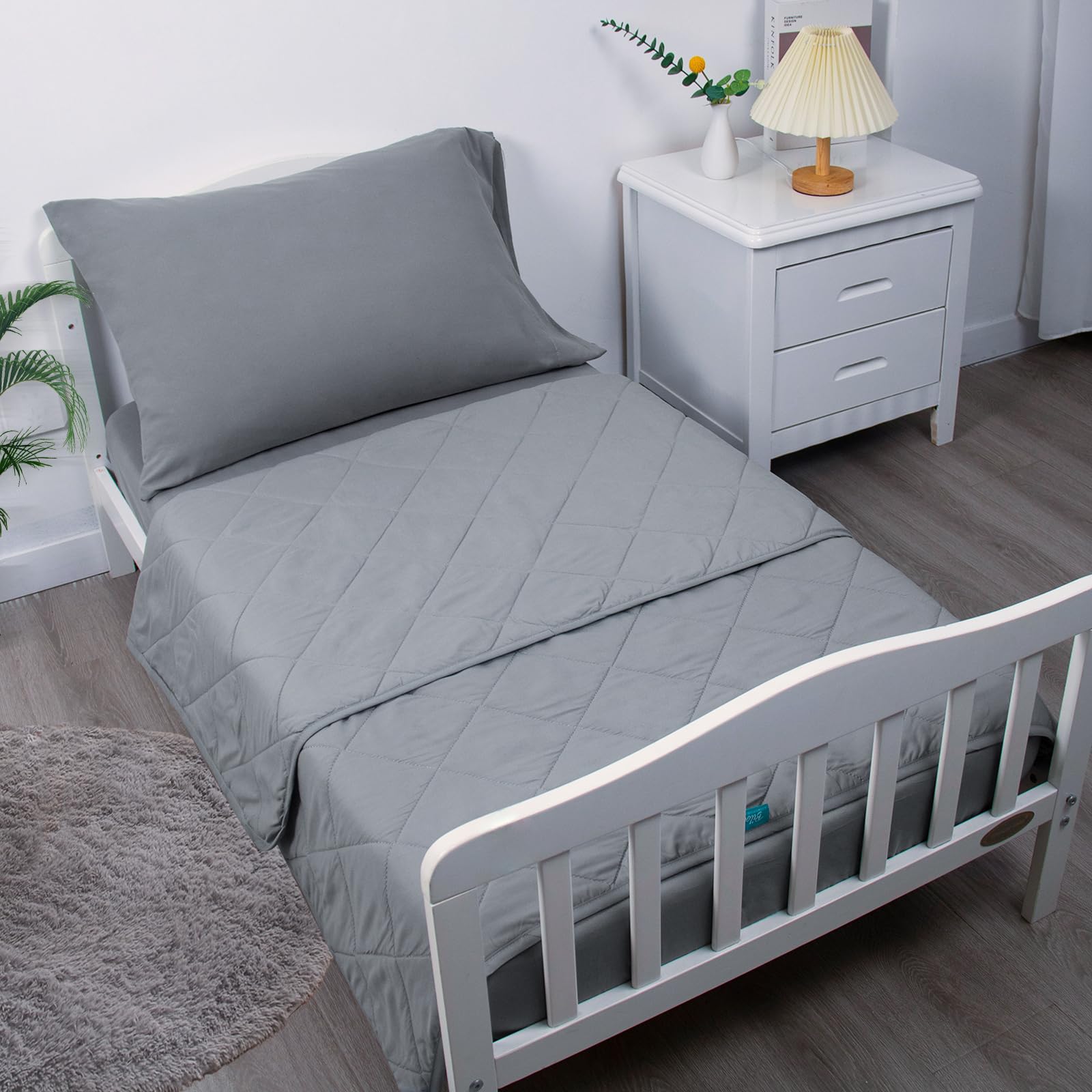 Biloban 4-Piece Ultra Soft Toddler Bedding Set - Breathable Crib Sheet Set with Quilted Comforter, Fitted Sheet, Flat Sheet & Envelope Pillowcase (Grey) - Perfect for Nursery, Daycare & Cozy Toddler Sleep