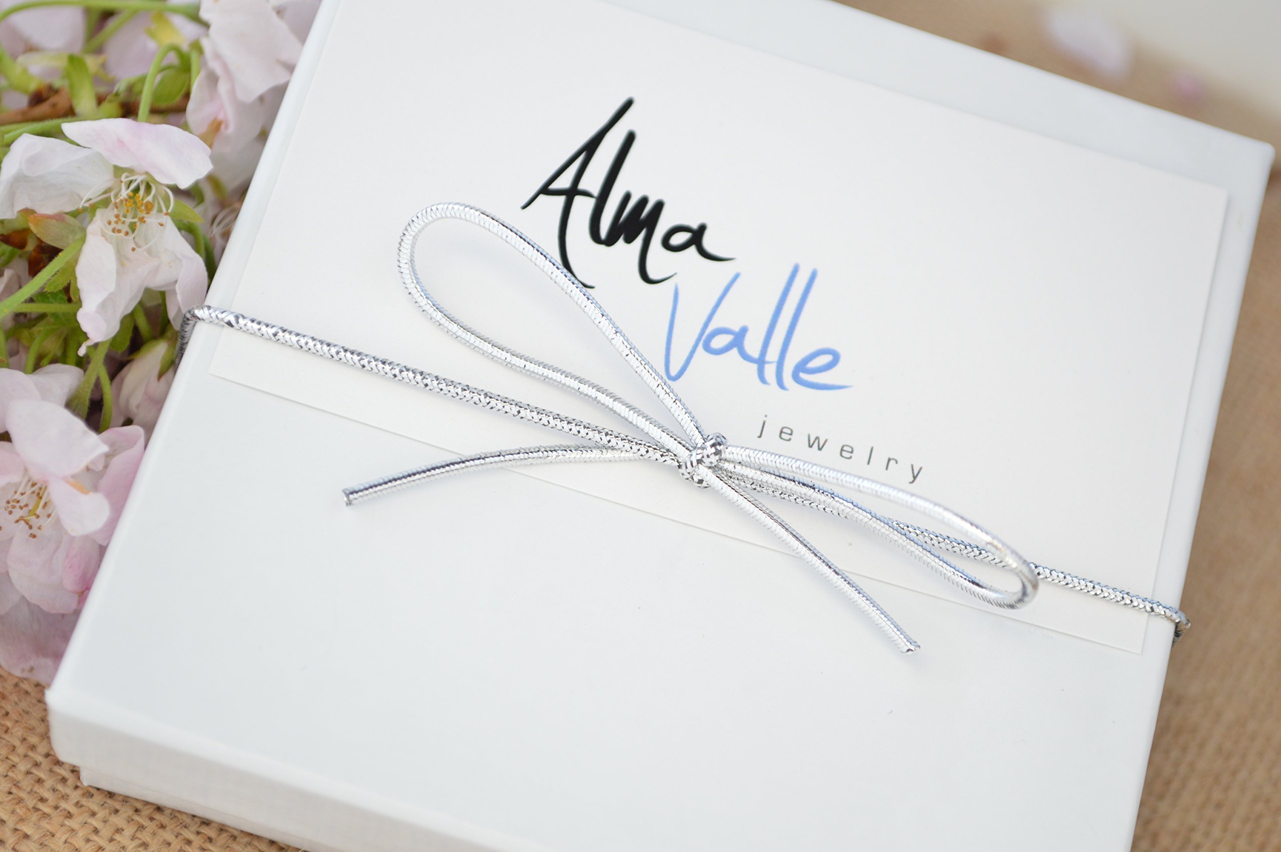 90th Birthday Gift for Mom, Grandma & Nana - 9 Rings Necklace Jewelry for Women - Perfect 9th Anniversary Gift & Special Occasion Present for Her
