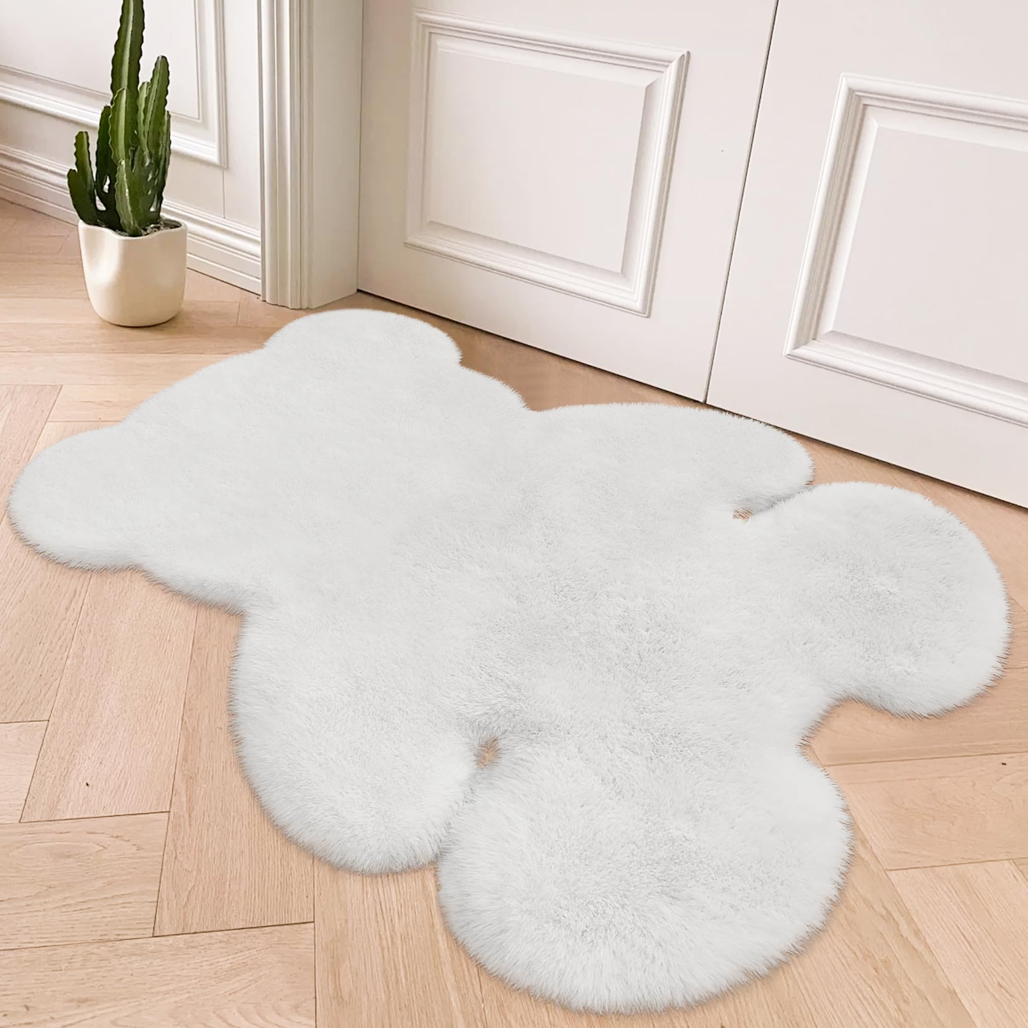 3x3.9ft White Small Bear Shaggy Rug - Ultra Soft Fluffy Faux Sheepskin Fur Area Rug for Nursery, Kids Room & Girls Bedroom Decor | Cozy Plush Carpet for Living Room, Home Aesthetic & Play Areas | Perfect for Floor Seating, Photo Backdrops & Cozy Spaces