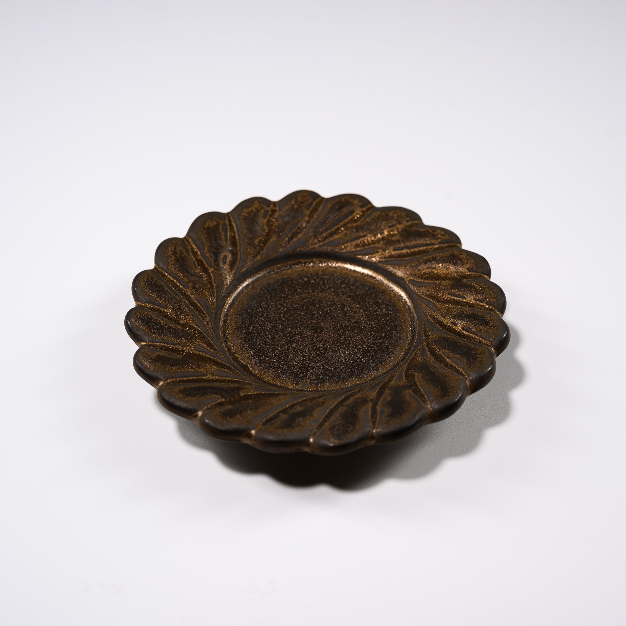 Handmade USUKIYAKI Small Dish - Twisted Flower Design Japanese Ceramic Appetizer Plate | Perfect for Sushi, Soy Sauce, or Home Decor