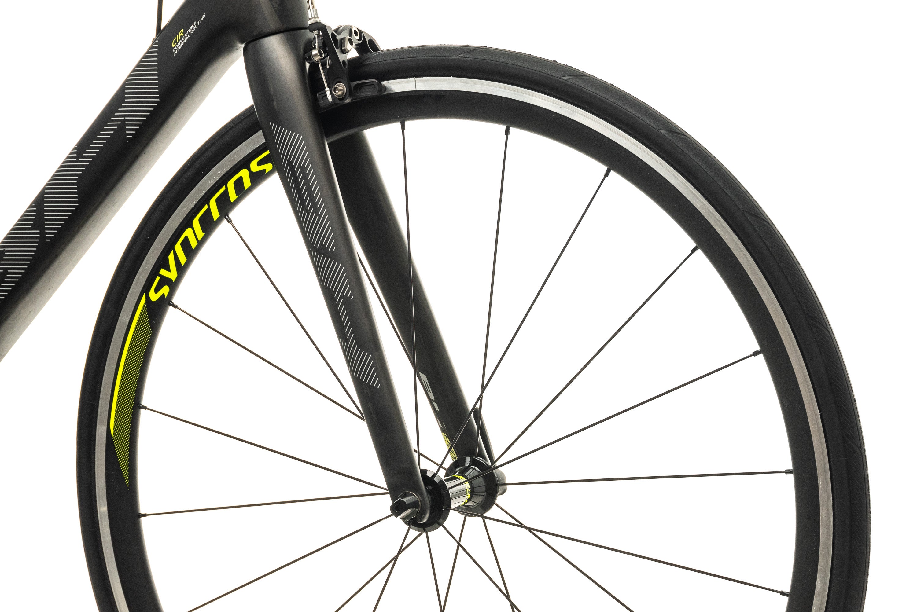 BH Ultralight EVO Carbon Road Bike - Lightweight Racing Bicycle for Men & Women, Medium Size 56cm (2016 Model) | Perfect for Competitive Cycling, Triathlons & Endurance Training
