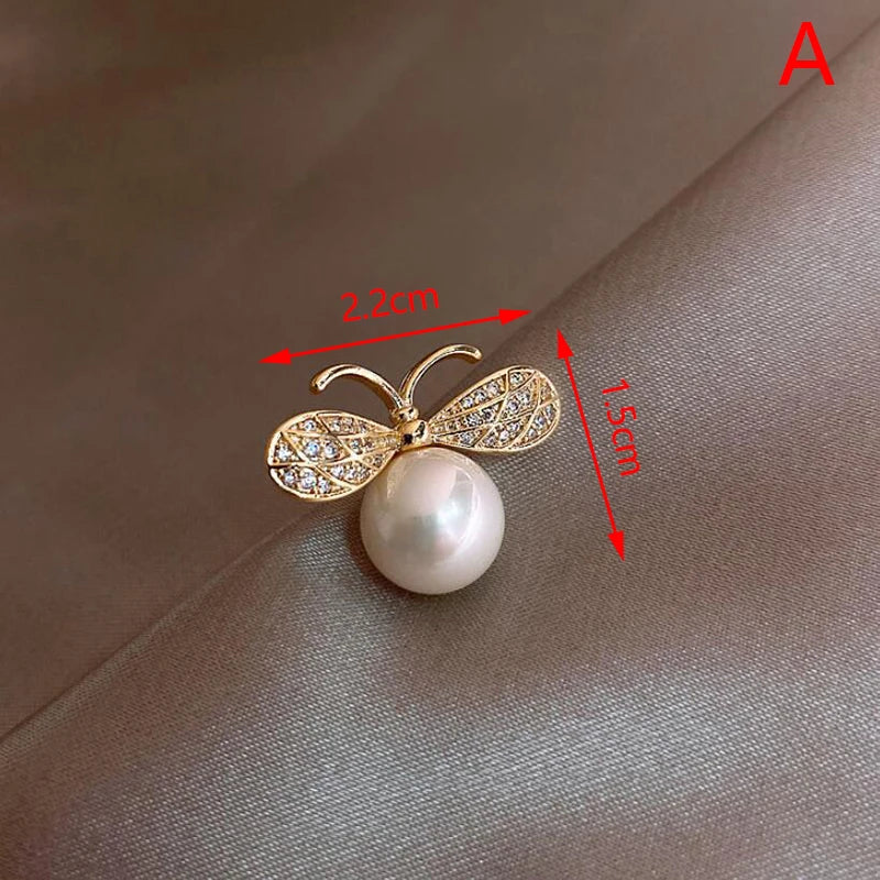 Elegant Cute Brooch Pin for Women - Vintage Floral Lapel Pins for Jackets, Blazers, Scarves & Hats - Perfect Gift for Mother's Day, Birthday & Wedding
