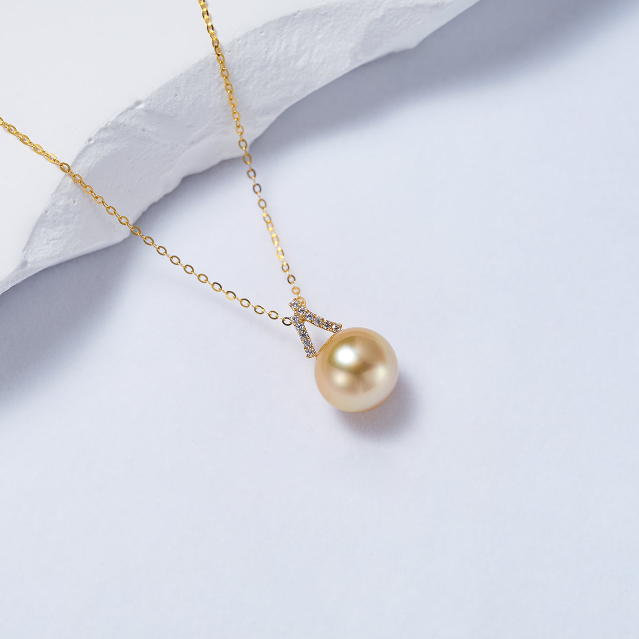 18K Solid Gold South Sea Golden Pearl Necklace KN00193 - Elegant Pearl Jewelry for Women, Perfect for Weddings, Parties & Special Occasions