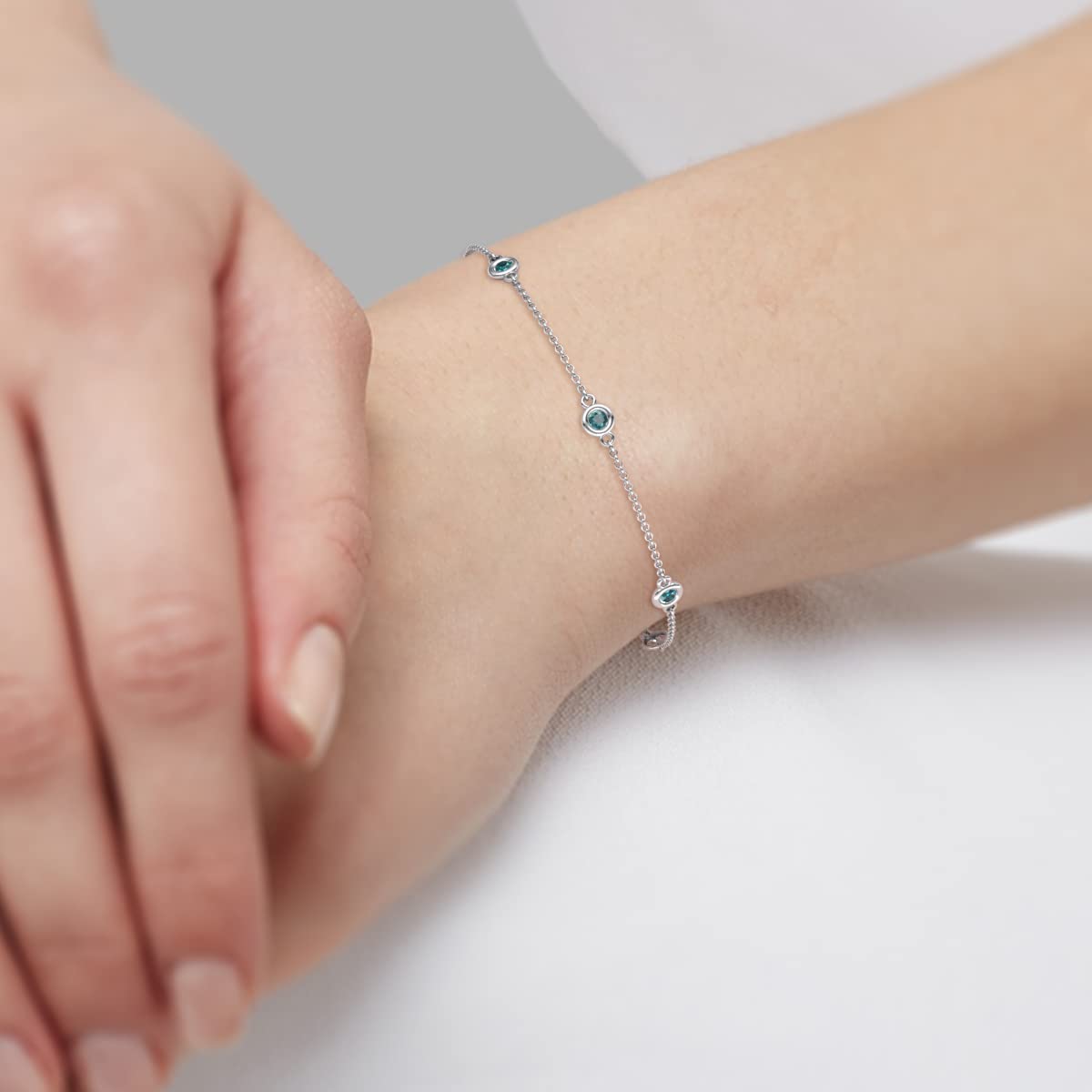 TriJewels 5-Stone London Blue Topaz 1/2 ctw Petite Women's Bracelet in 14K Gold - Elegant Jewelry Gift for Birthday, Anniversary & Special Occasions
