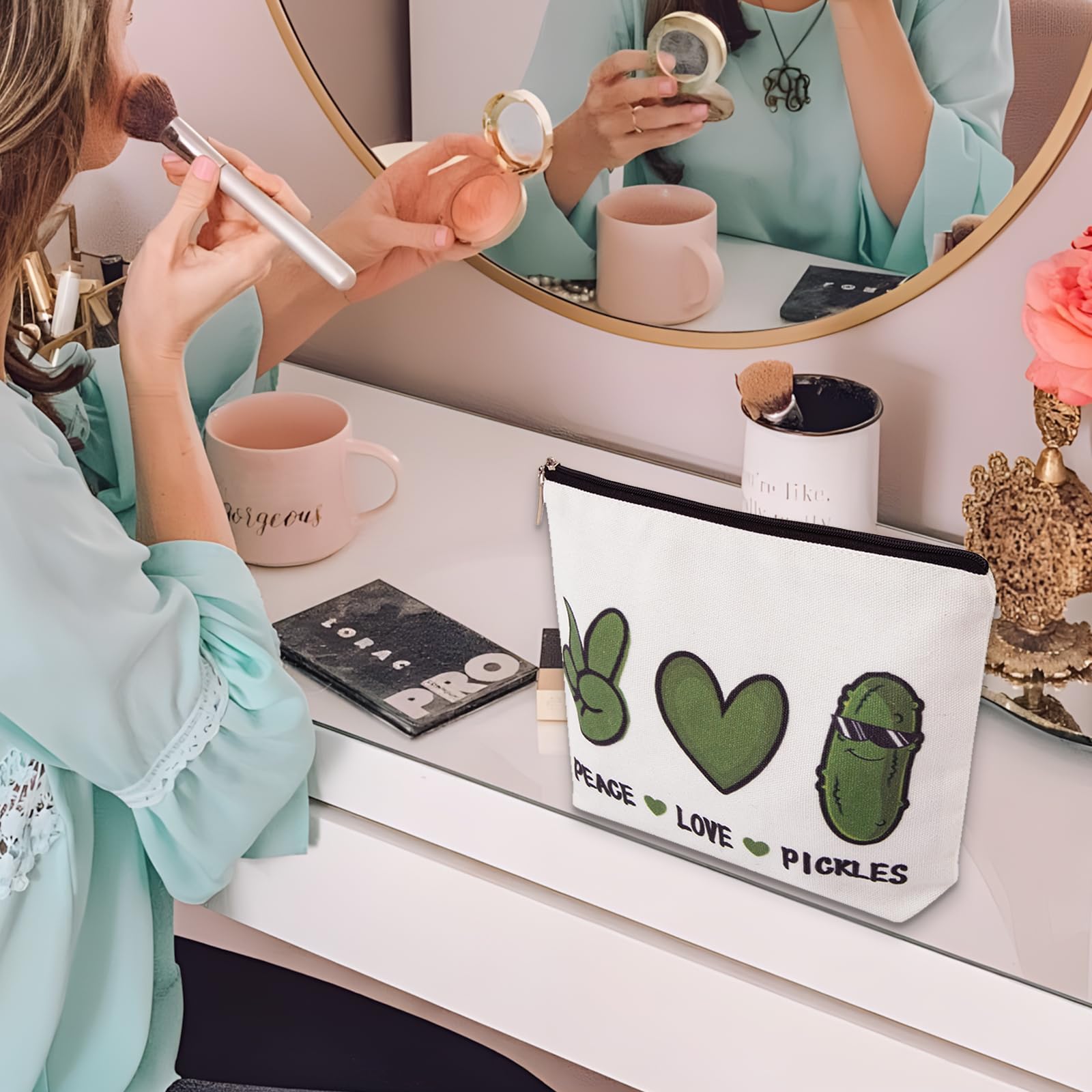 Funny Pickle-Themed Makeup Bags for Women - Cute Travel Cosmetic Pouches - Perfect Gift for Pickle Lovers, Friends, Daughter & Mom - Birthday, Christmas & Friendship Surprise - Great for Travel, Gym & Daily Use