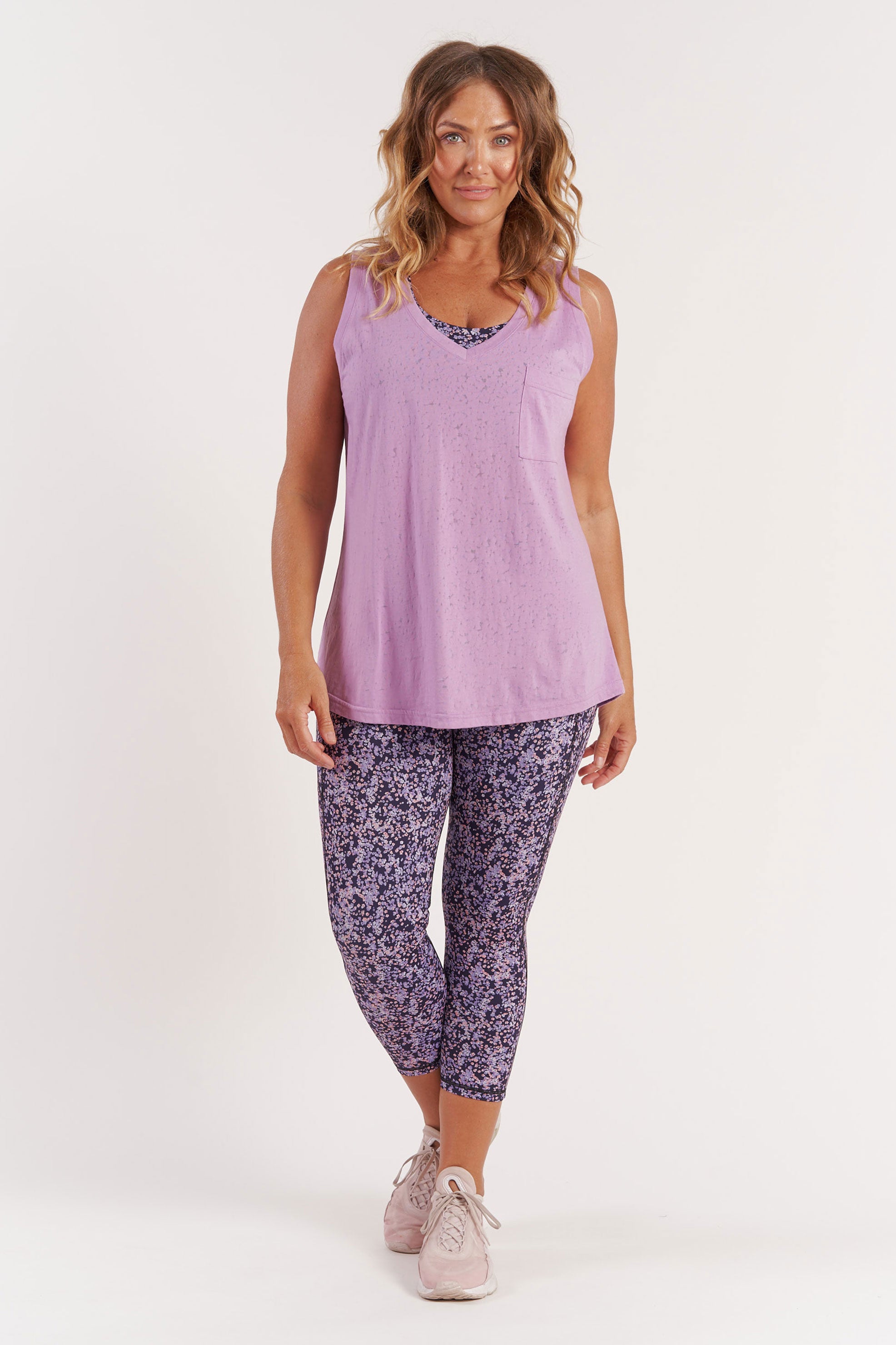 Burnout Purple Pocket Tank Top - Women's Casual Sleeveless Shirt for Summer, Gym, Yoga & Beach Wear