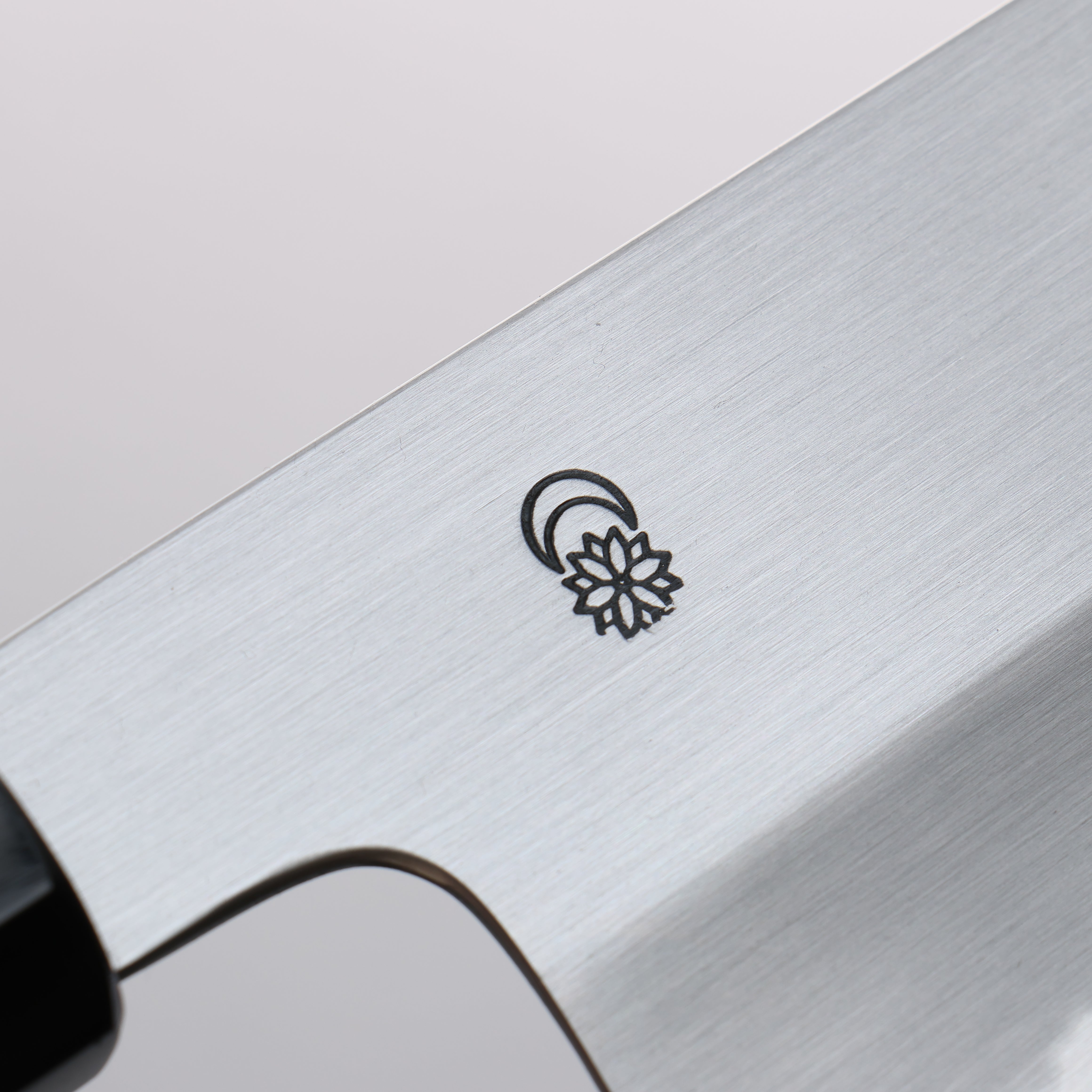 Premium Kikuzuki White Steel No.2 Kasumitogi Nakiri Knife 180mm - Magnolia Wood Handle - Japanese Vegetable Cleaver for Professional Chefs & Home Cooking