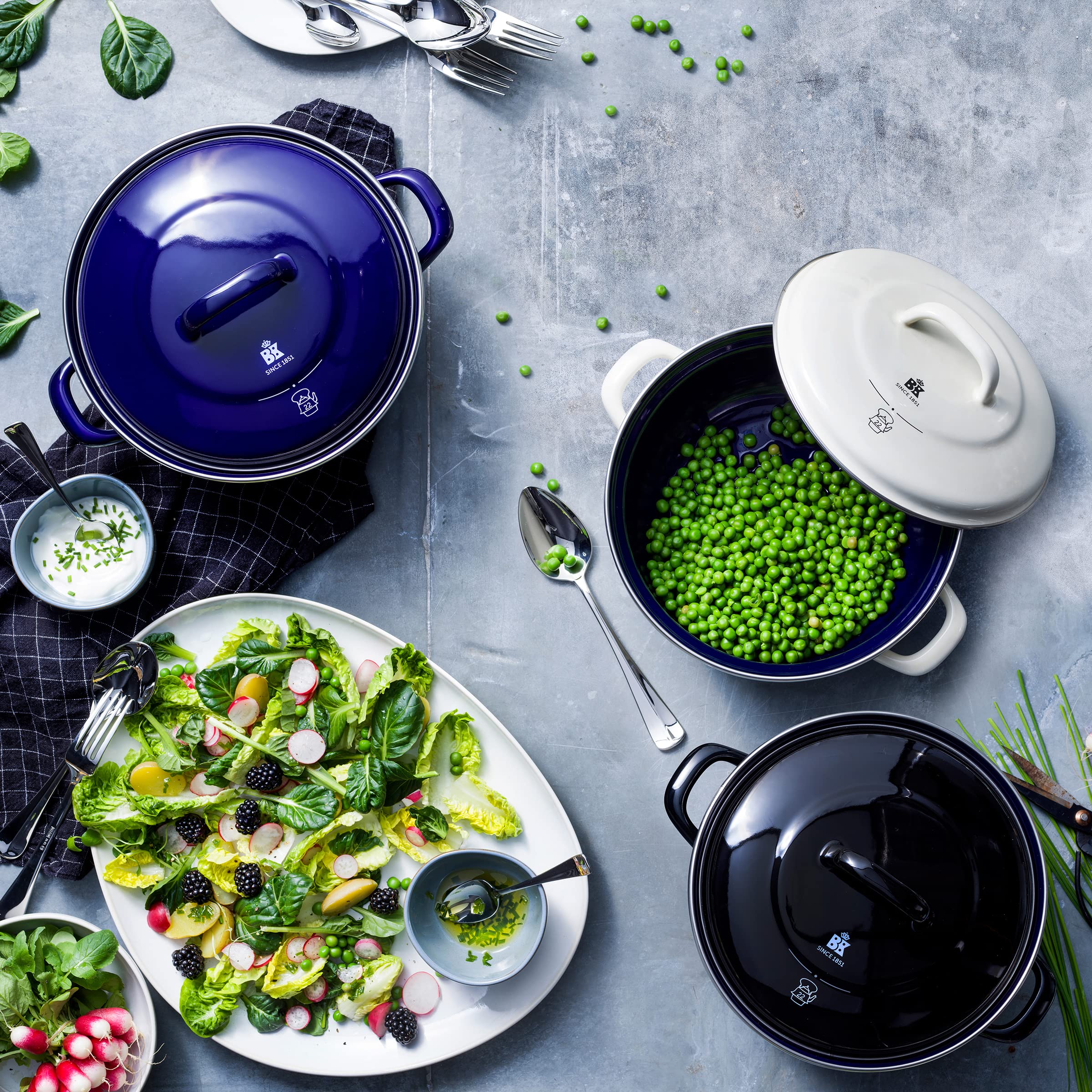 BK Indigo Dutch Heritage Round German Enamel Casserole Pot with Lid - PFAS-Free Ceramic Non-Stick Coating, 2.5L (20cm) - Induction, Oven & Dishwasher Safe - Cobalt Blue - Perfect for Soups, Stews & Baking
