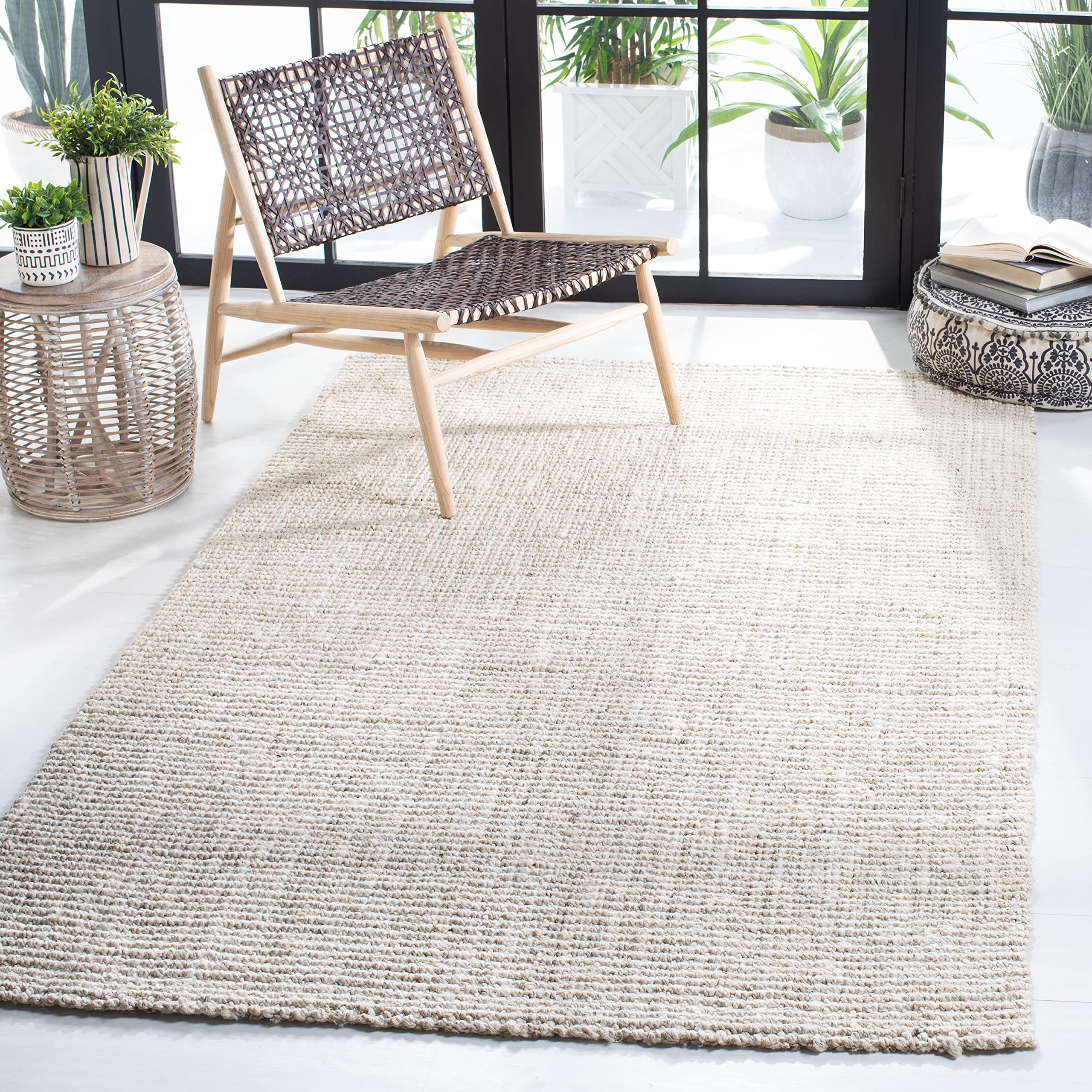SAFAVIEH Natural Fiber Collection Handmade Jute Area Rug - 8' x 10', Bleach & Ivory, Farmhouse Style, Durable for High Traffic Areas - Perfect for Living Room, Bedroom, Dining Room & Home Office (NF747B)
