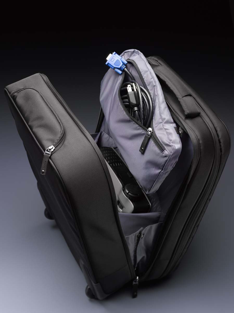 Case Logic ZLRP-117 Rolling Projector Case with 17-Inch Laptop Compartment - Durable Black Travel Case for AV Equipment & Business Presentations - Perfect for School, Office & Professional Events
