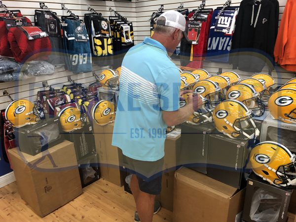Brett Favre Autographed Green Bay Packers Speed Full Size NFL Helmet - Authentic Signed Football Collectible for Sports Fans & Memorabilia Display