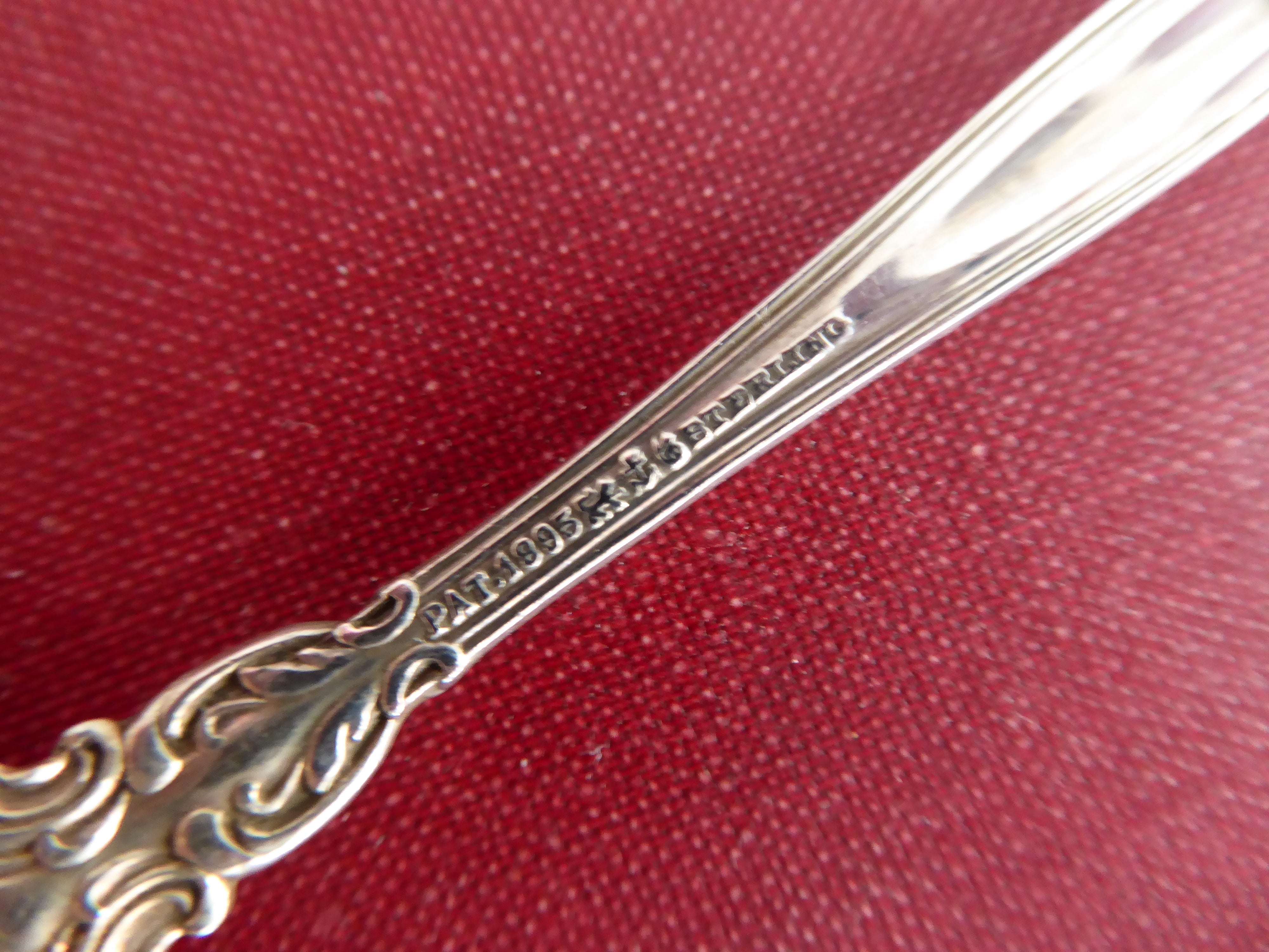 Gorham Chantilly Sterling Silver Bon Bon Spoon with Monogram Initial R - Elegant Nut Spoon for Afternoon Tea, Bridal Shower & Wedding Gifts