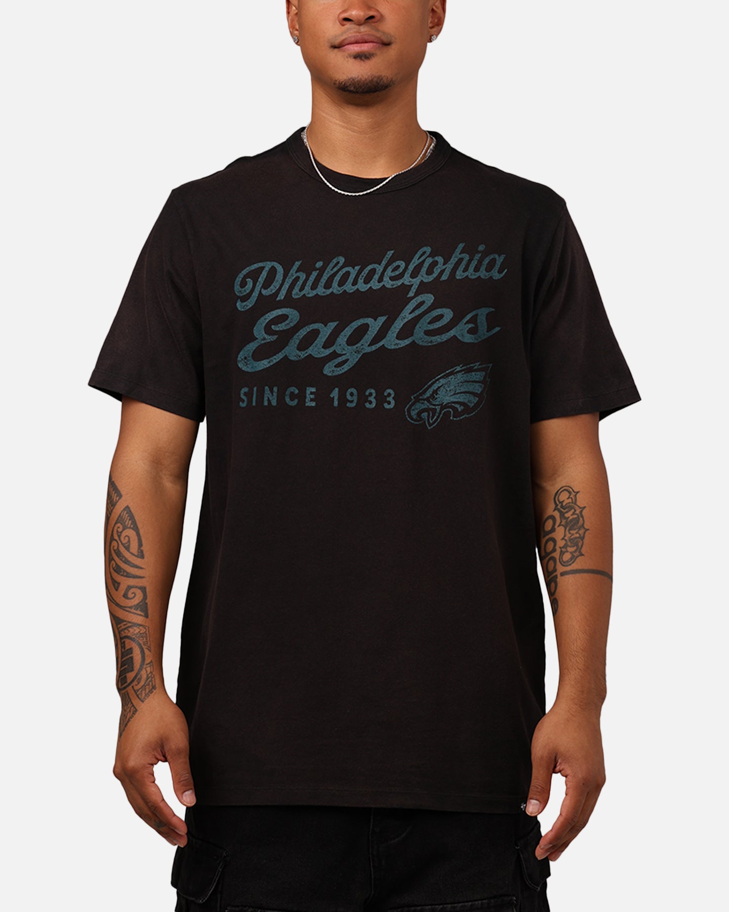 47 Brand Philadelphia Eagles Dusted T-Shirt for Men - Black NFL Football Fan Apparel - Perfect for Game Day, Tailgating & Casual Wear