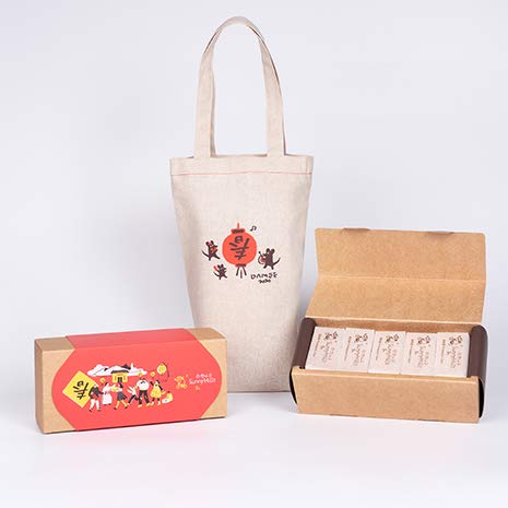 SunnyHills Taiwanese Apple Cake Pastry Gift Box - 10 Piece Seasonal Assortment with Premium Tea & Reusable Tote Bag | Authentic Taiwan Dessert for Holidays, Gifting & Afternoon Tea