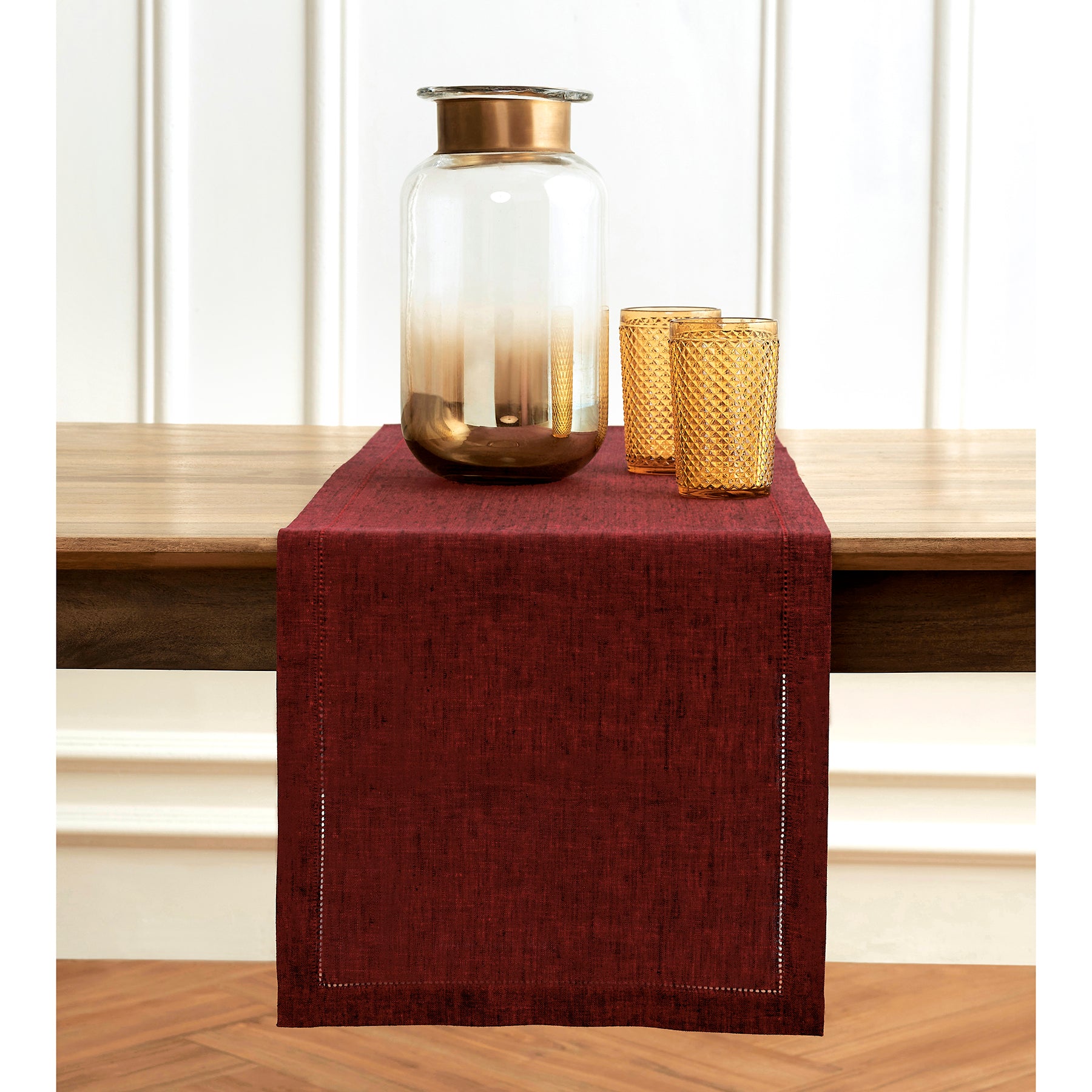 Elegant Milan Table Runner for Dining Room Decor - Perfect for Weddings, Parties & Holiday Table Settings