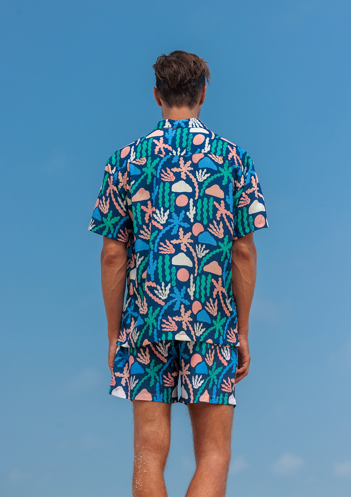 Stylish Palm Springs Shirt for Men & Women | Vintage Hawaiian Aloha Shirt | Perfect for Beach Vacations, Summer Parties & Casual Outings