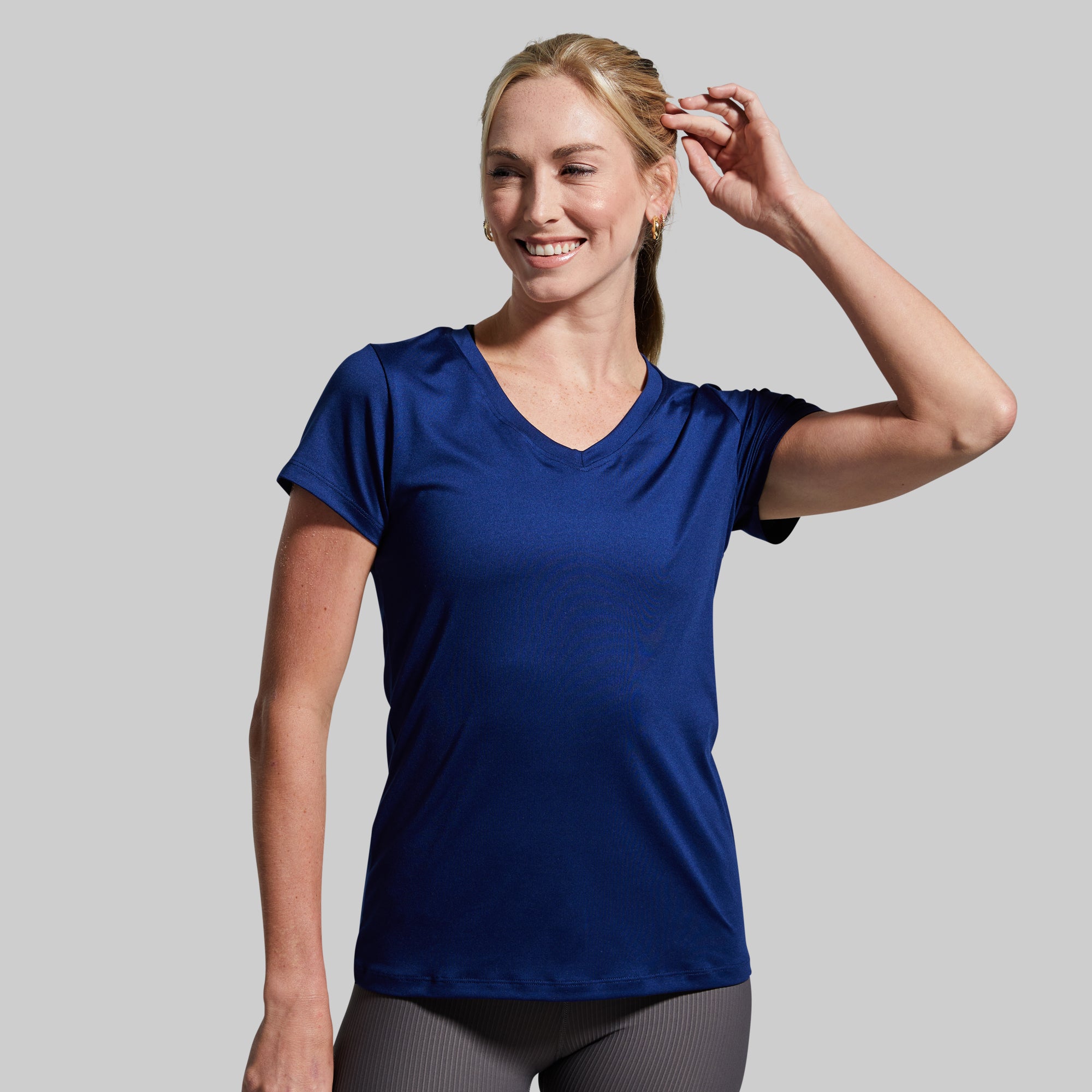 Breathable Athleisure Short Sleeve V Neck T-Shirt for Women - Comfortable Casual & Workout Top in Blue Depths - Perfect for Yoga, Gym & Everyday Wear
