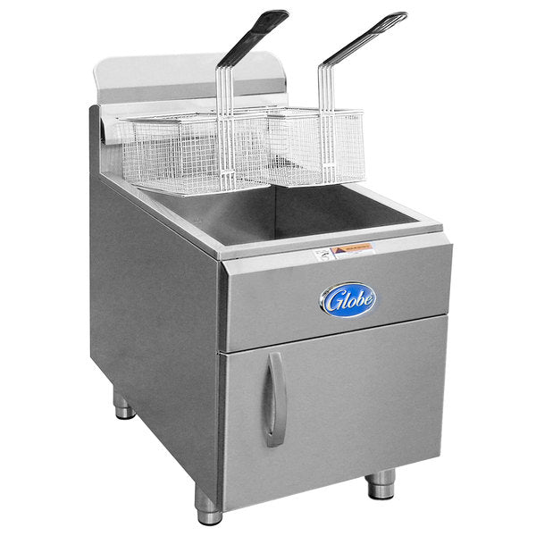 Globe GF30G 30 lb. Commercial Natural Gas Countertop Fryer - Perfect for Restaurants, Food Trucks & Catering Businesses