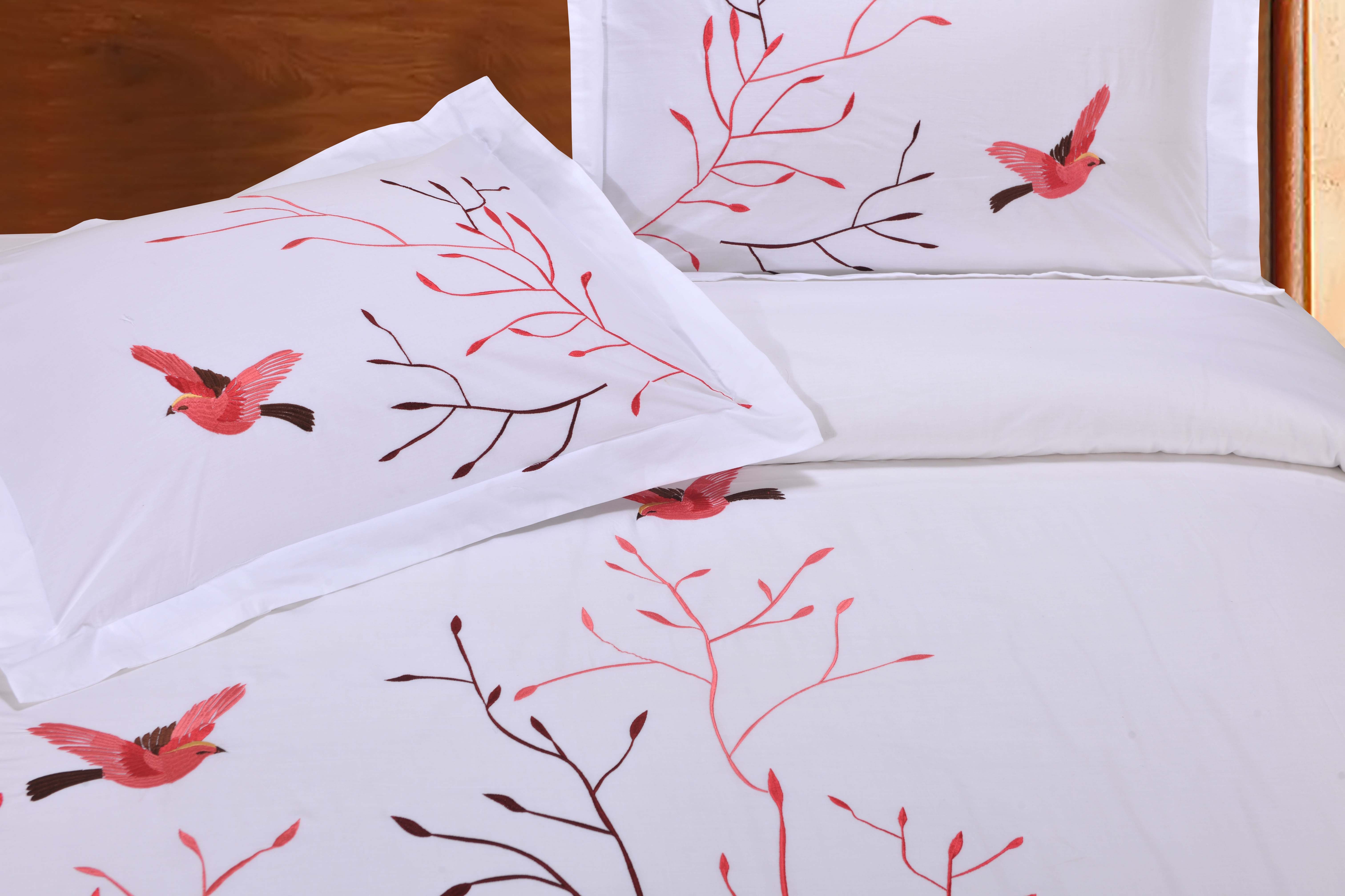 Premium 3-Piece Cotton Embroidered Duvet Cover Set - Soft & Breathable Bedding with Swallow Design - Perfect for Master Bedroom, Guest Room & Dorm Decor