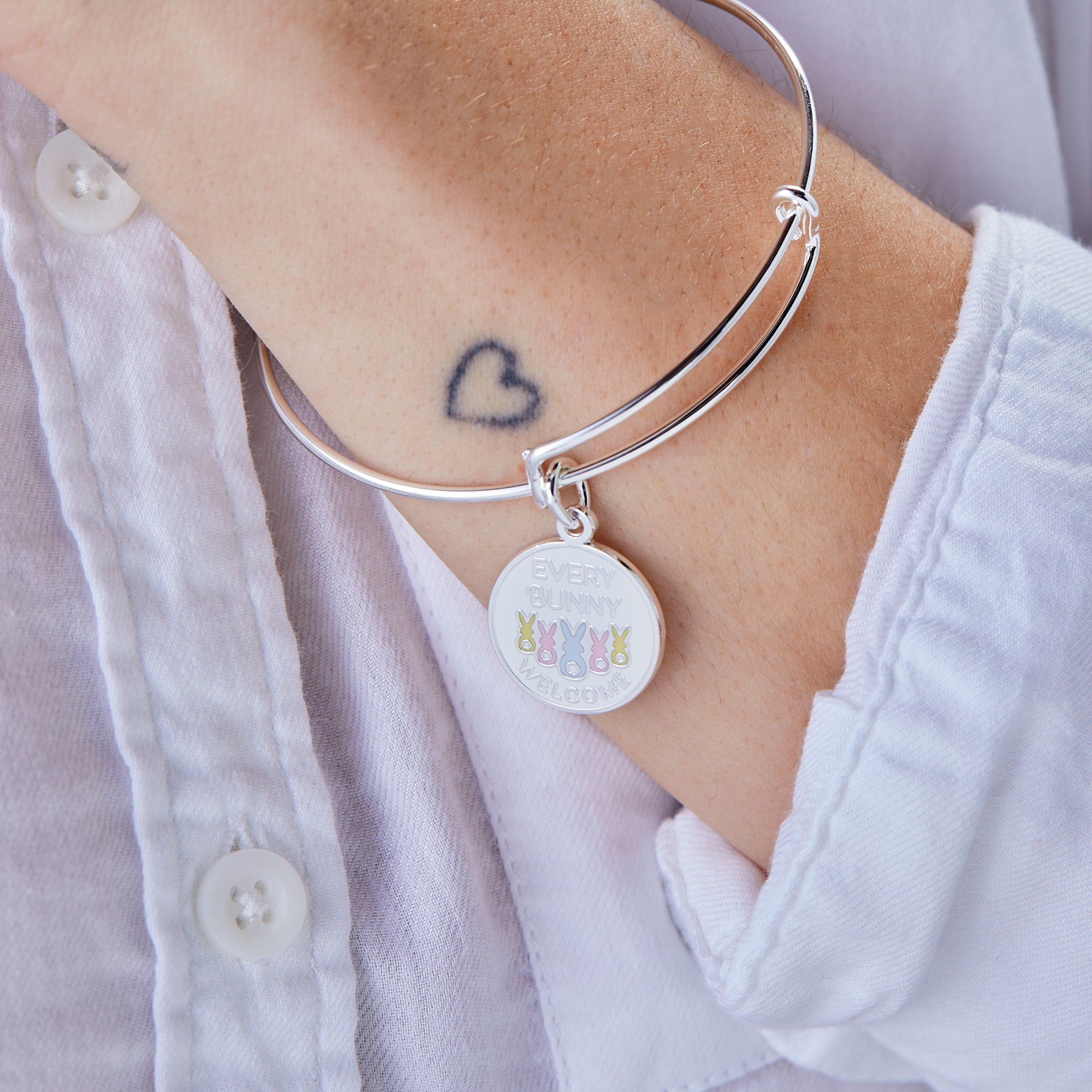 Every Bunny Welcome Easter Charm Bangle - Cute Bunny Bracelet for Women & Girls - Perfect for Easter Gifts, Spring Parties & Everyday Wear